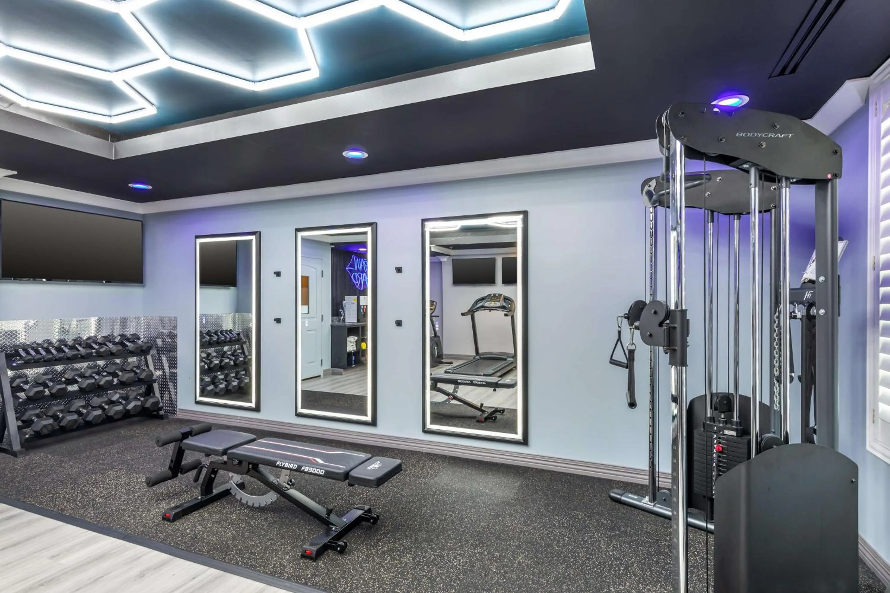 Fitness centre/facilities in Best Western PLUS Avita Suites