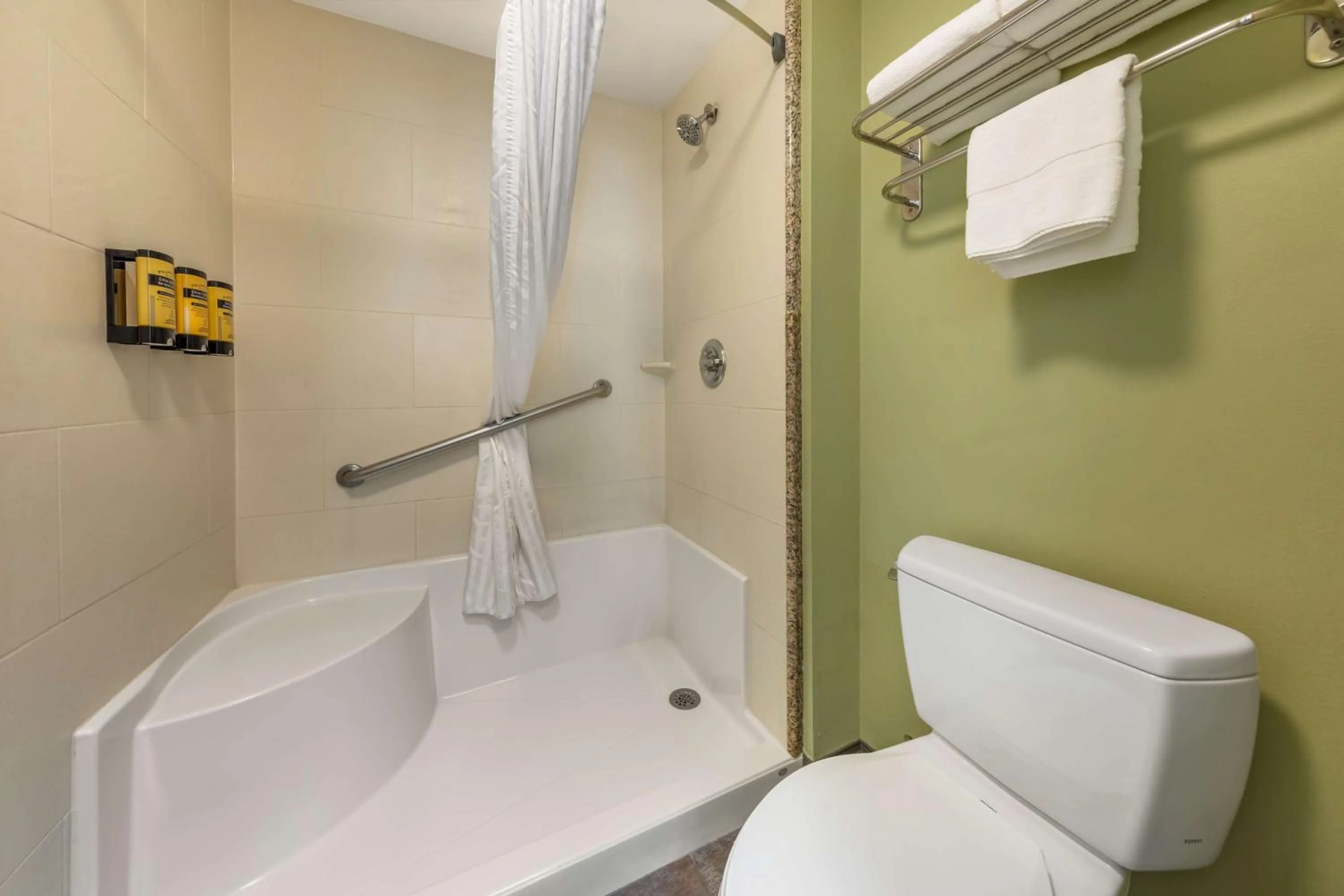 Bathroom in Best Western PLUS Avita Suites