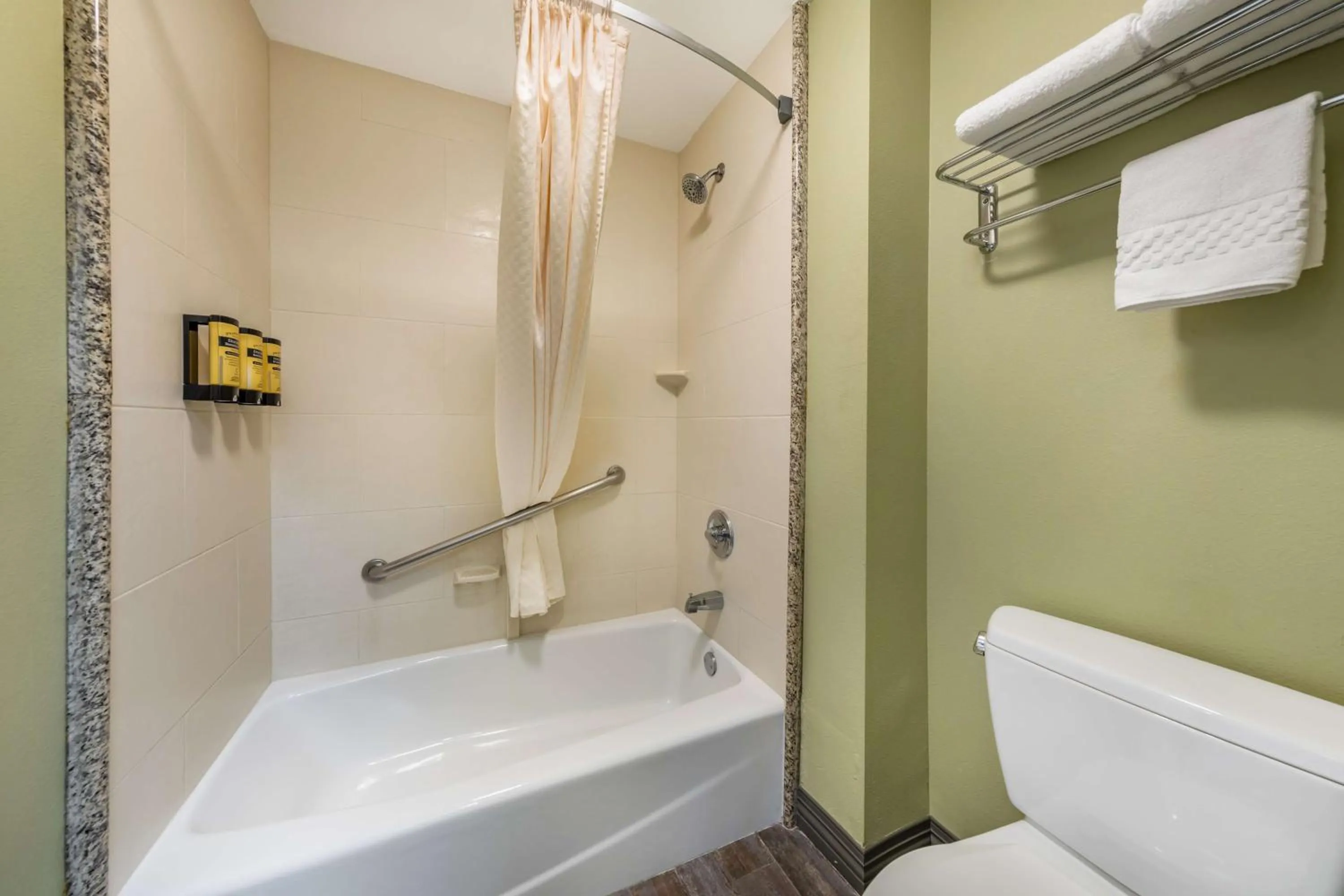 Bathroom in Best Western PLUS Avita Suites