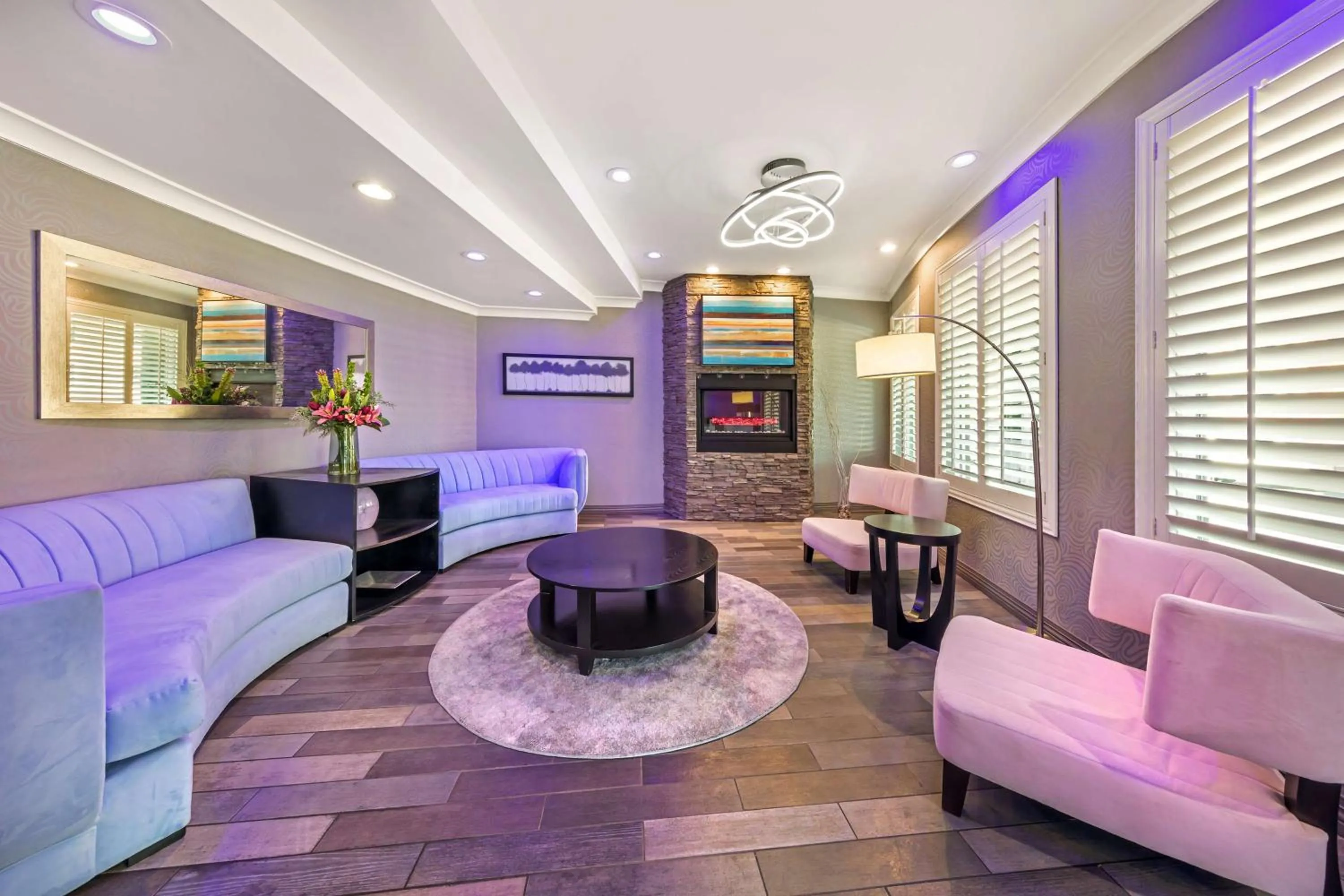 Lobby or reception in Best Western PLUS Avita Suites