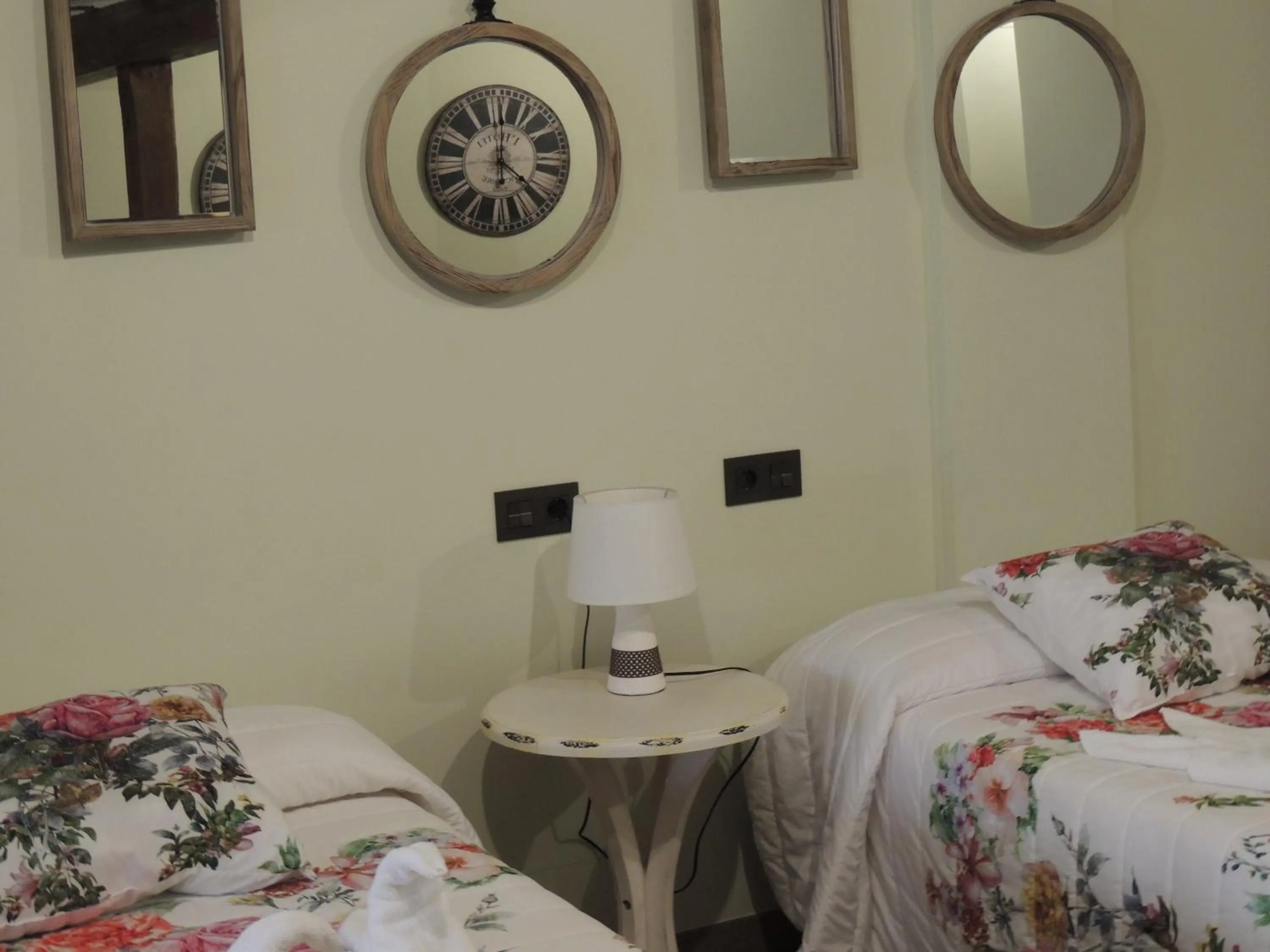 Bed in Hotel La Huella Del Camino