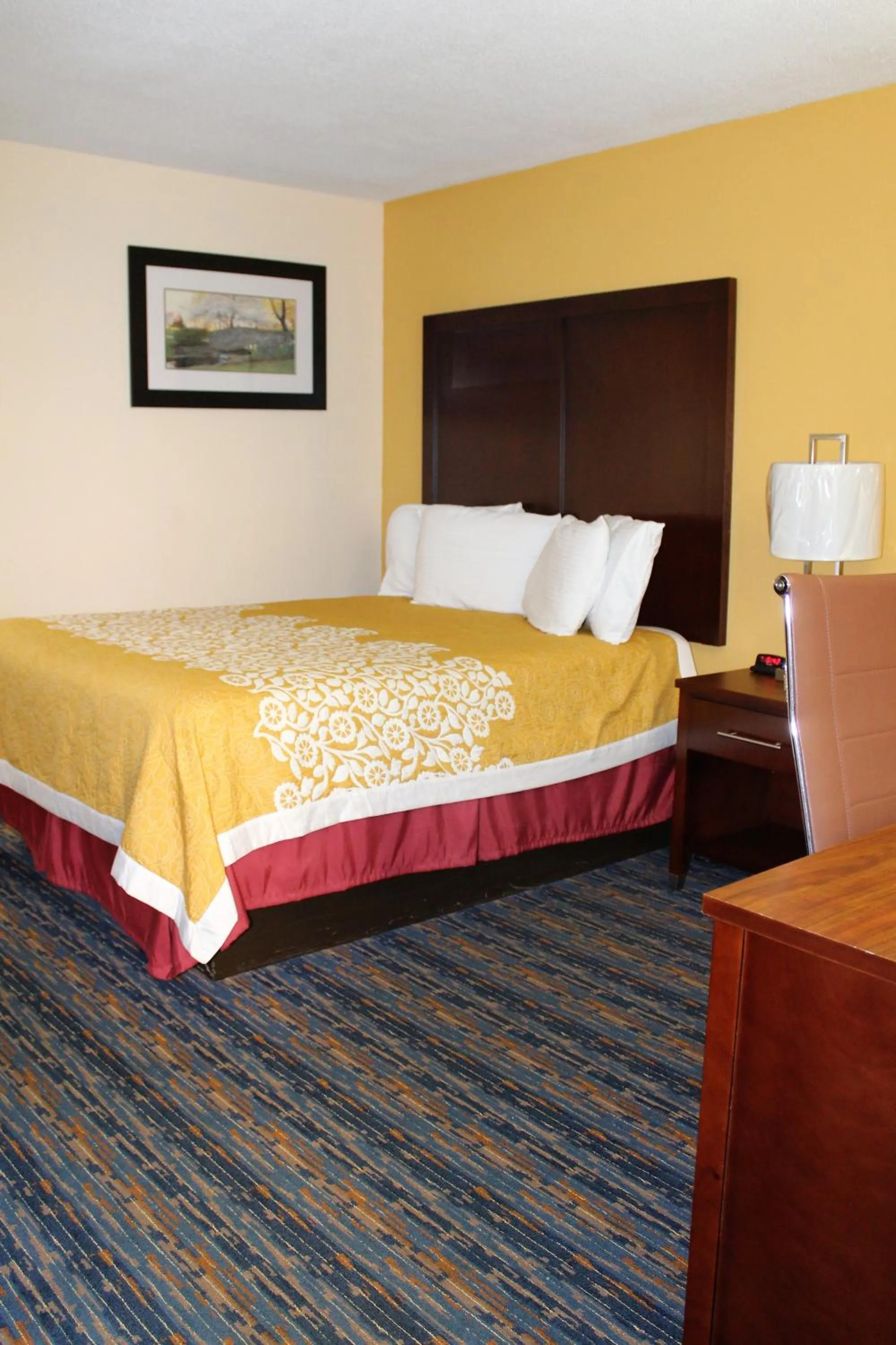 Bed in Bluegrass Inn