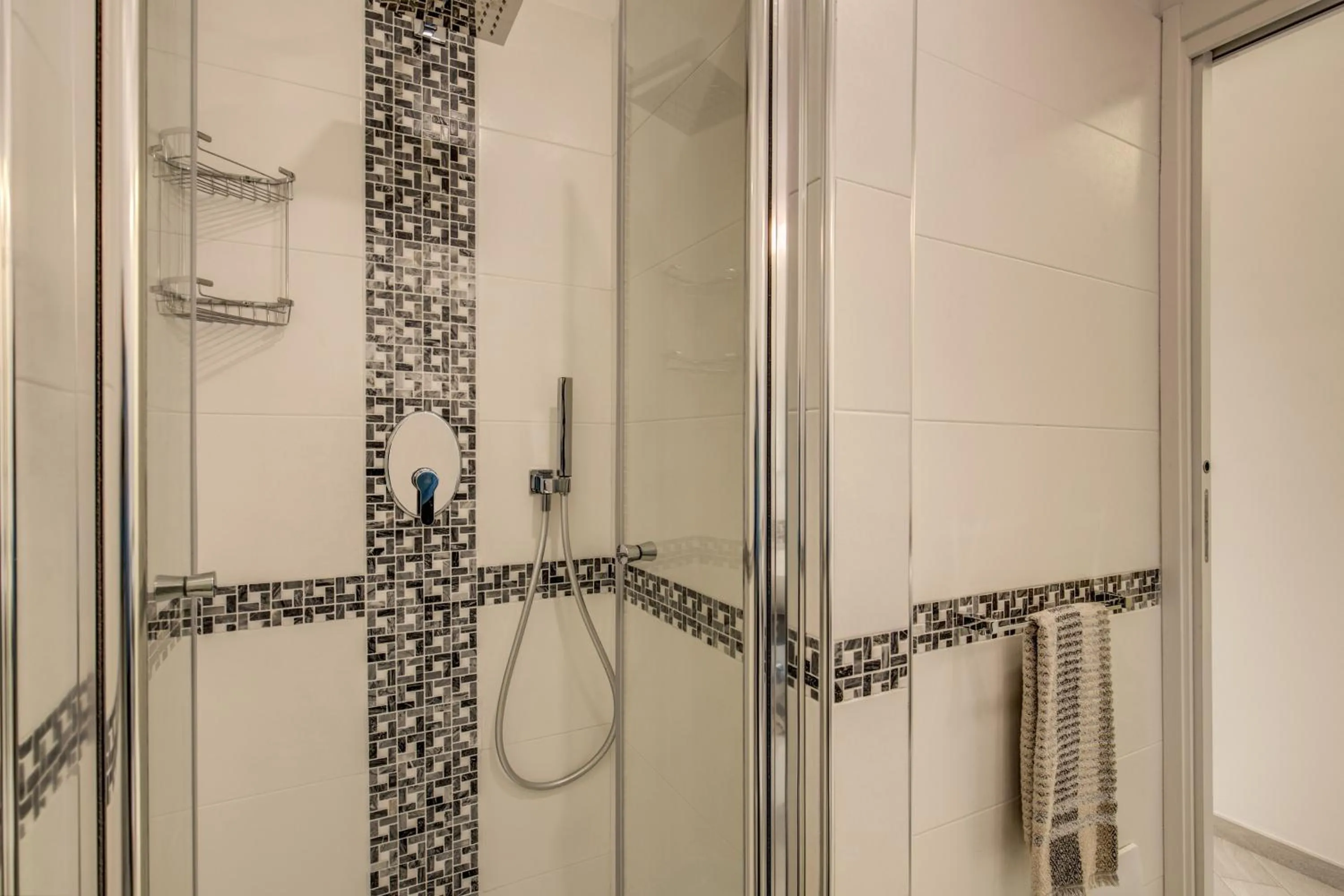 Bathroom in Dimore Costaguti