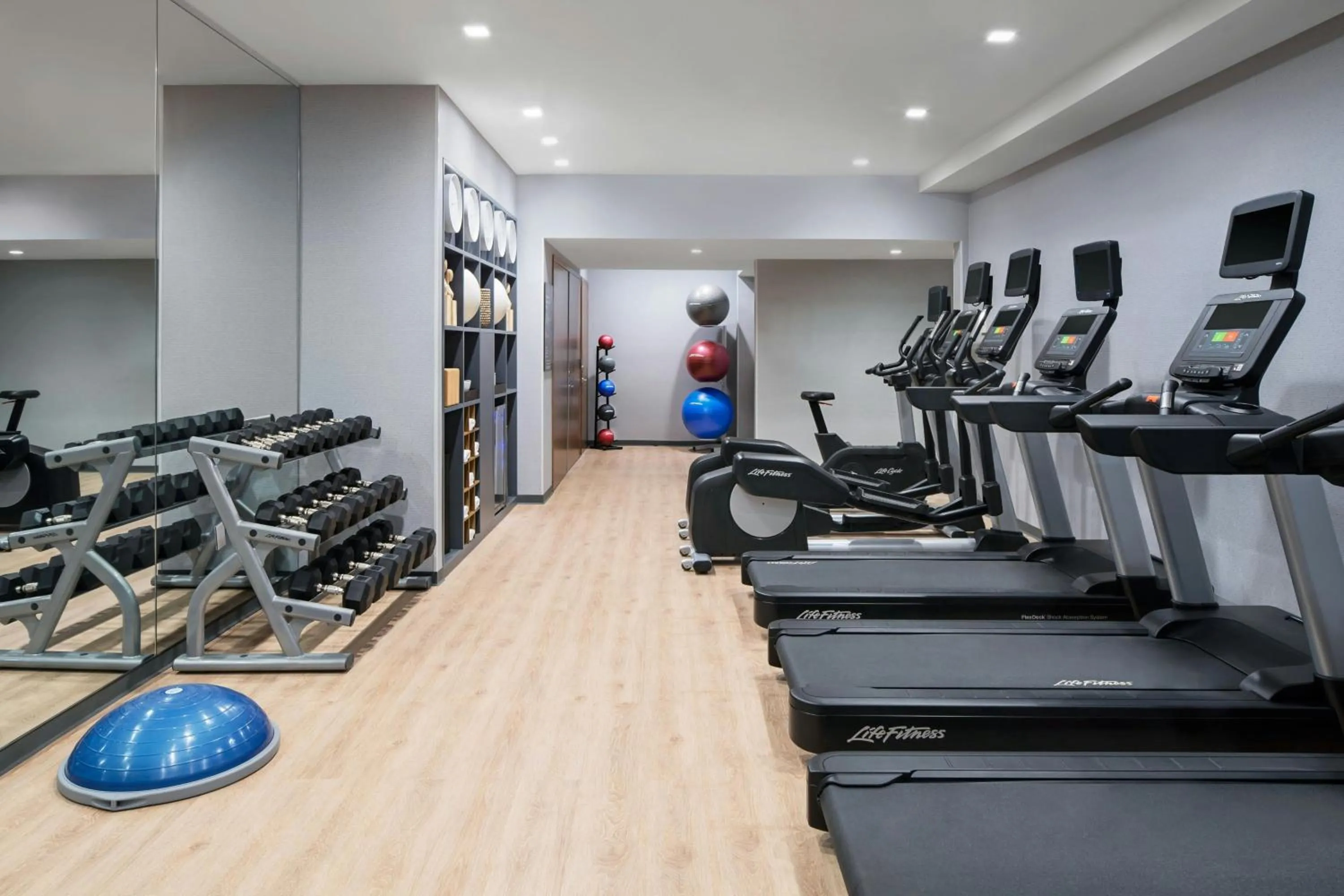 Fitness centre/facilities in AC Hotel by Marriott New York Downtown