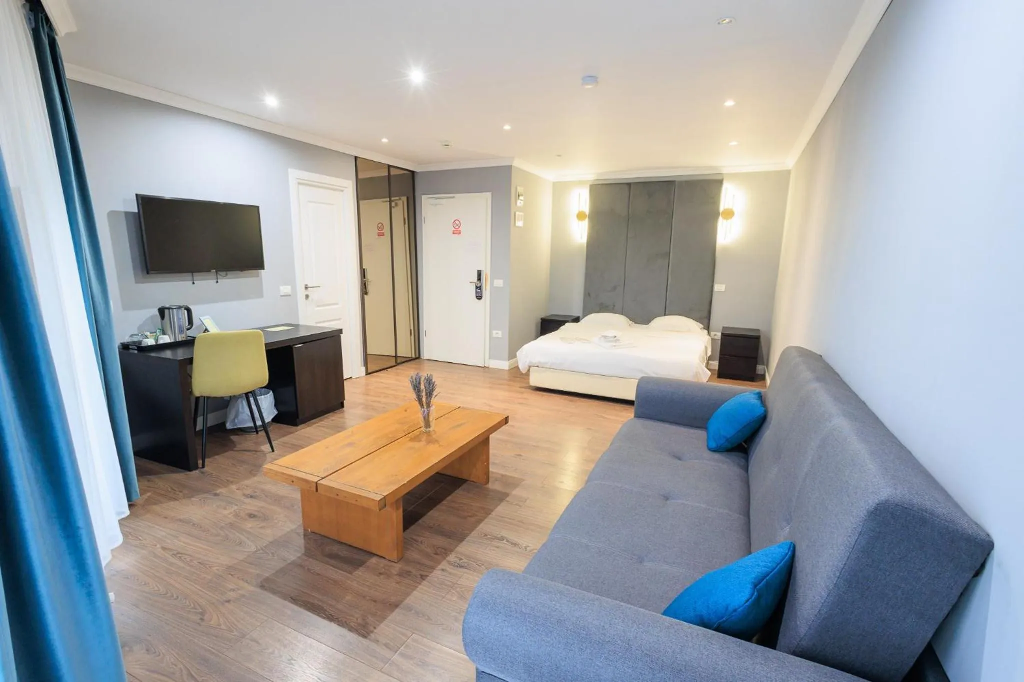 Bedroom, Bed in The Embassy Nord