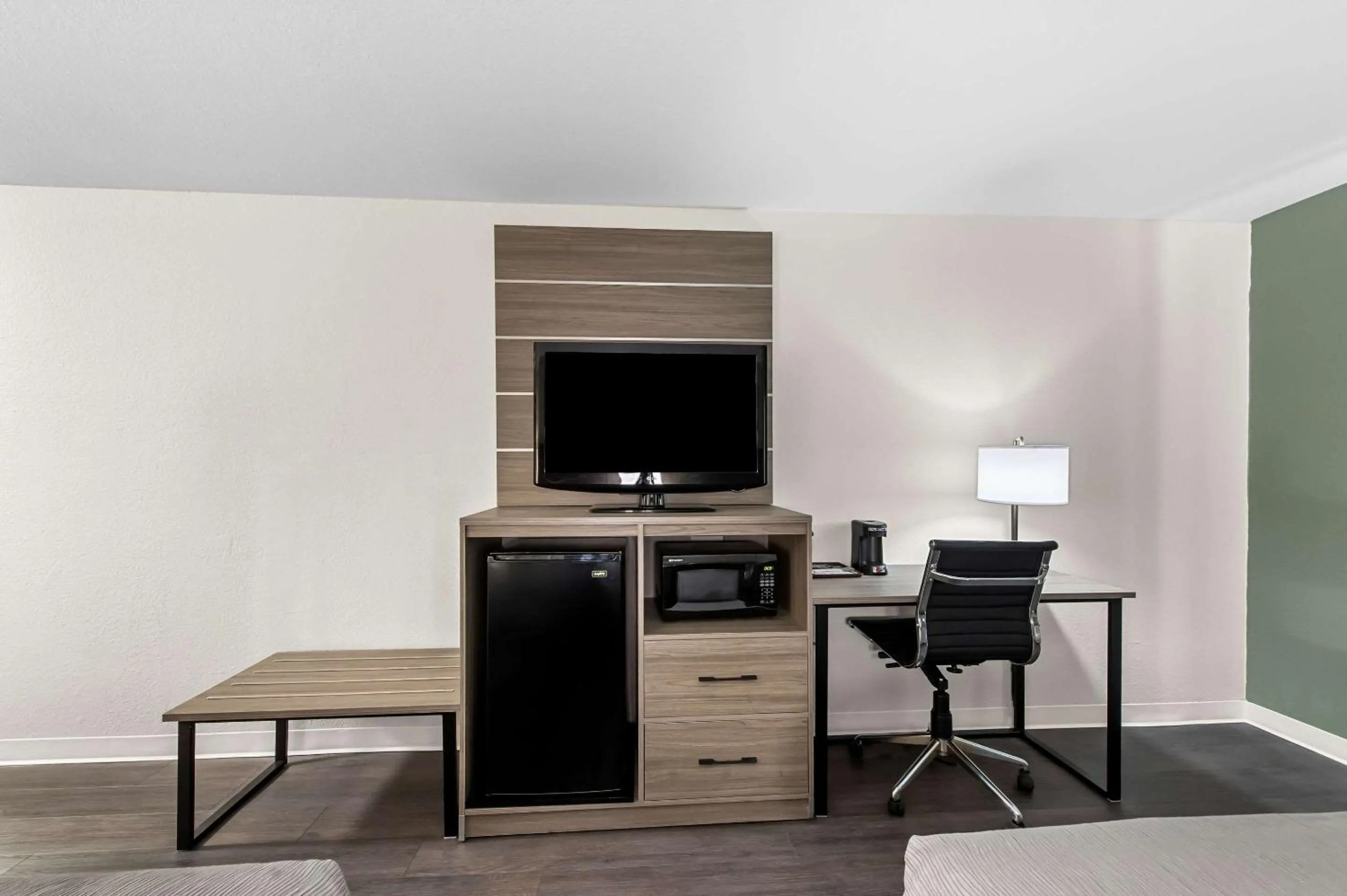 Bedroom in Americas Best Value Inn Kilgore