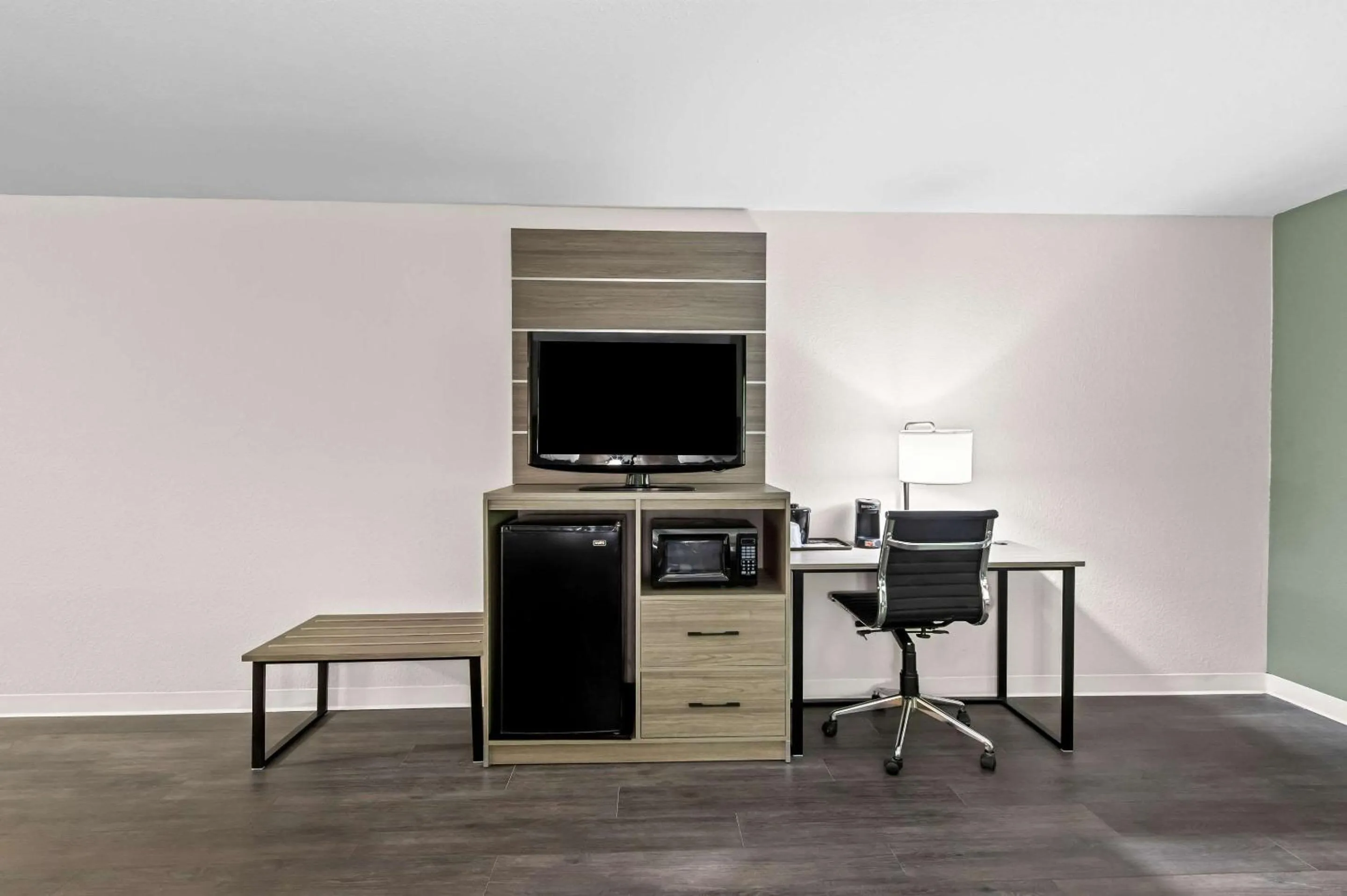 Bedroom in Americas Best Value Inn Kilgore