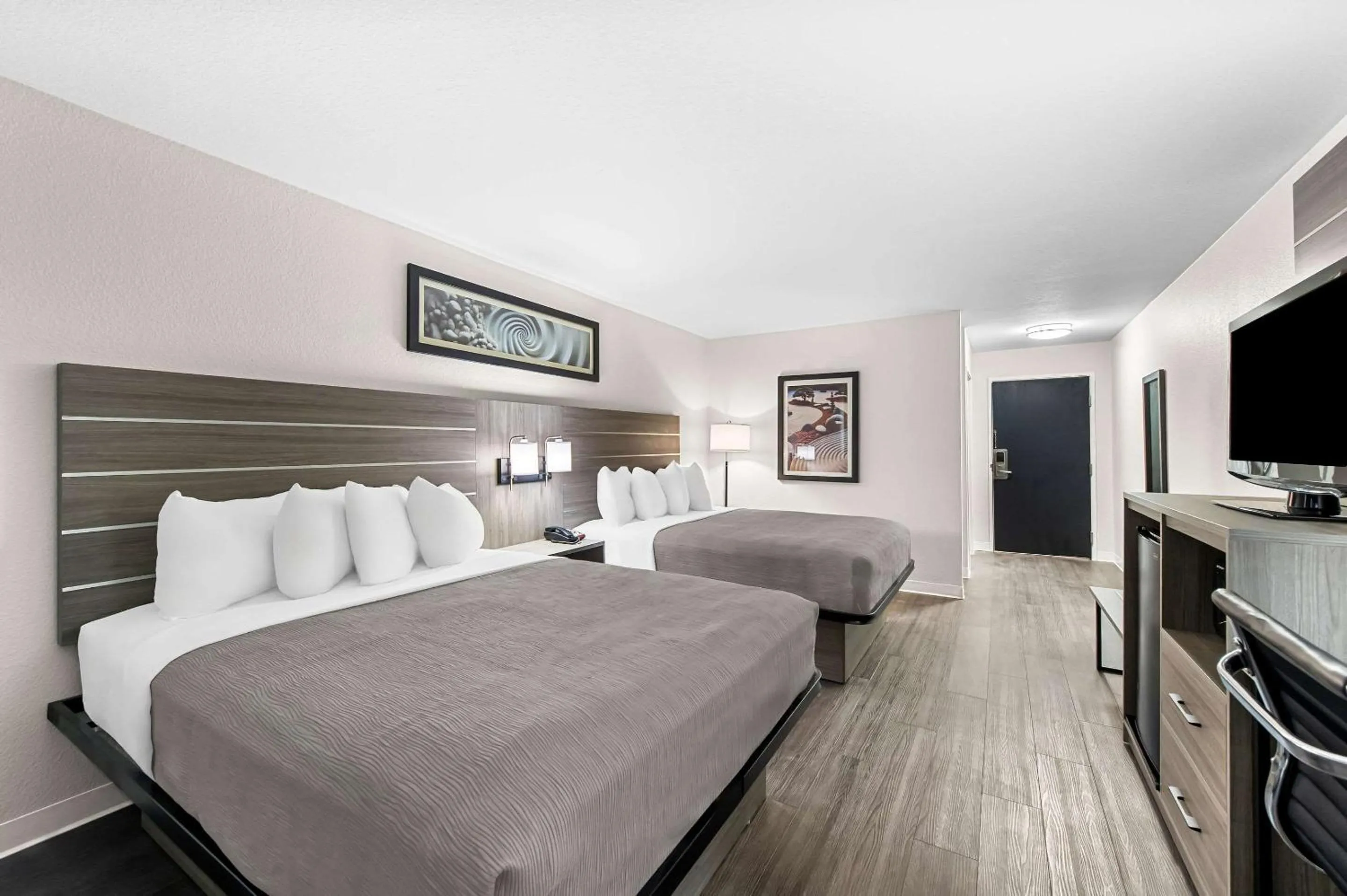 Bedroom, Bed in Americas Best Value Inn Kilgore