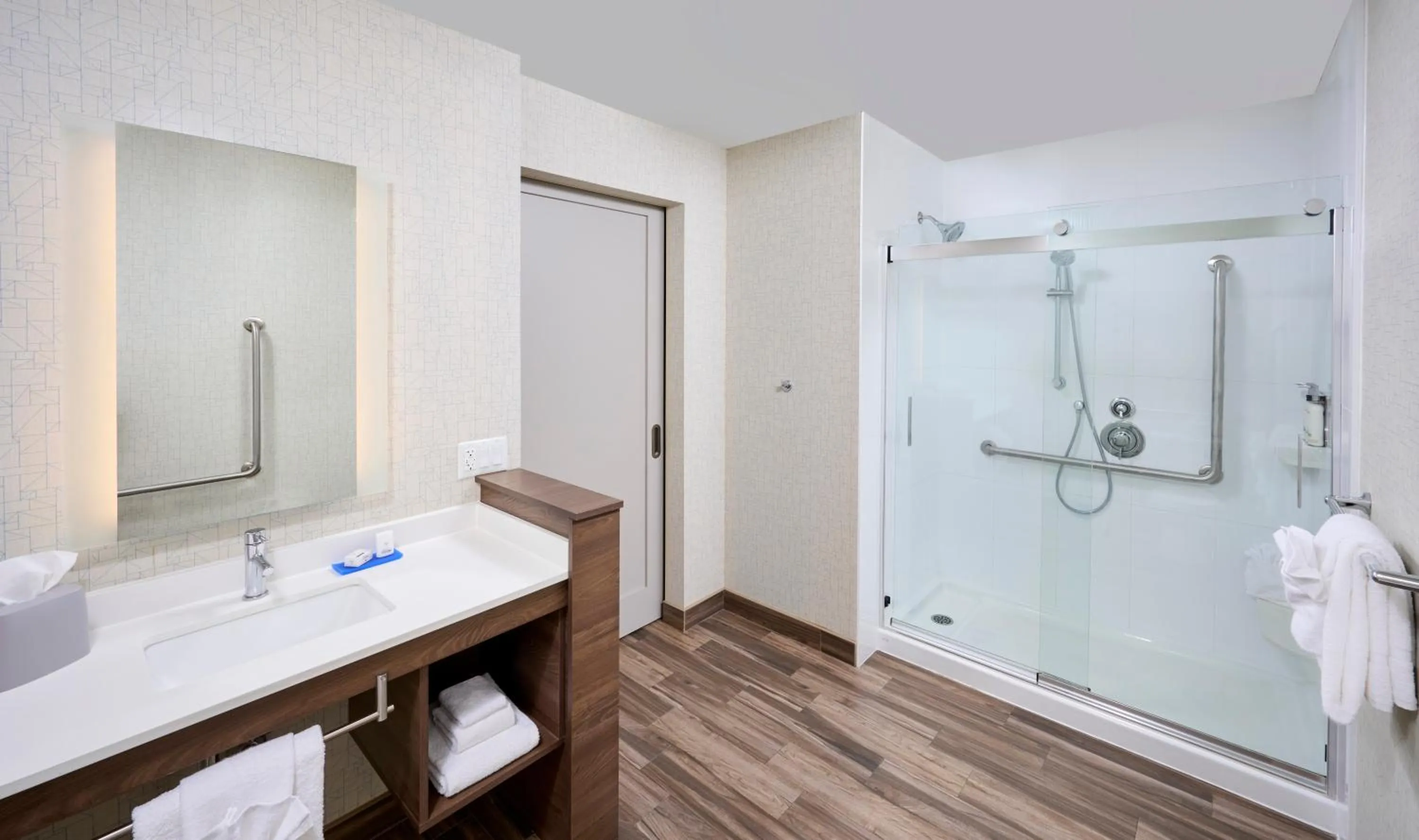 Bathroom in Holiday Inn Express & Suites - Brantford by IHG