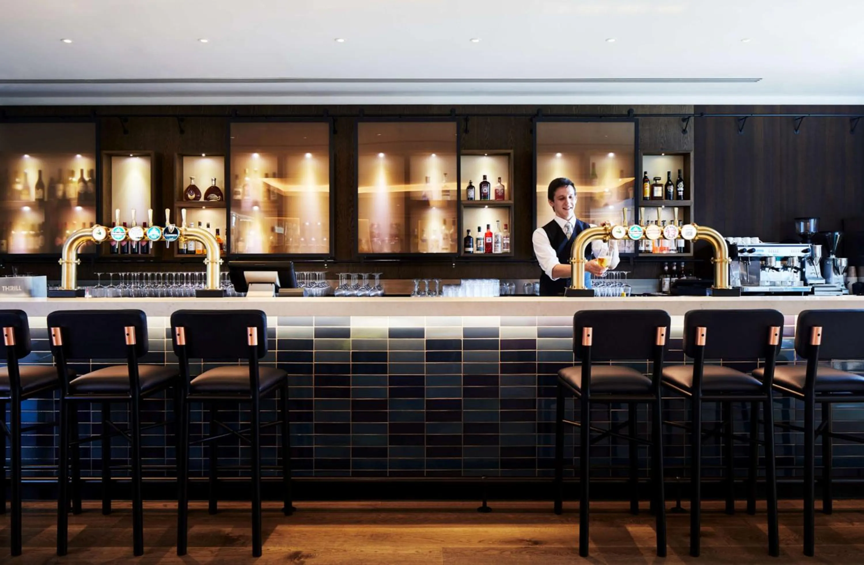 Restaurant/places to eat in Hyatt House Manchester - Aparthotel