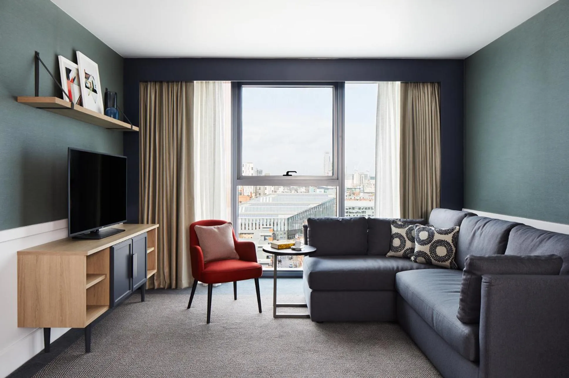 Living room in Hyatt House Manchester - Aparthotel