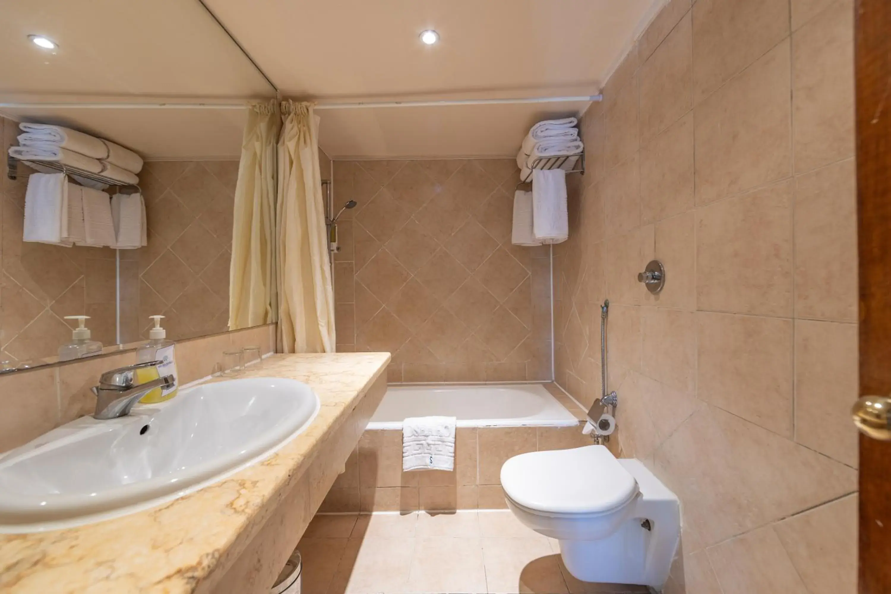 Family Room in Siva Grand Beach Family Room in Siva Grand Beach