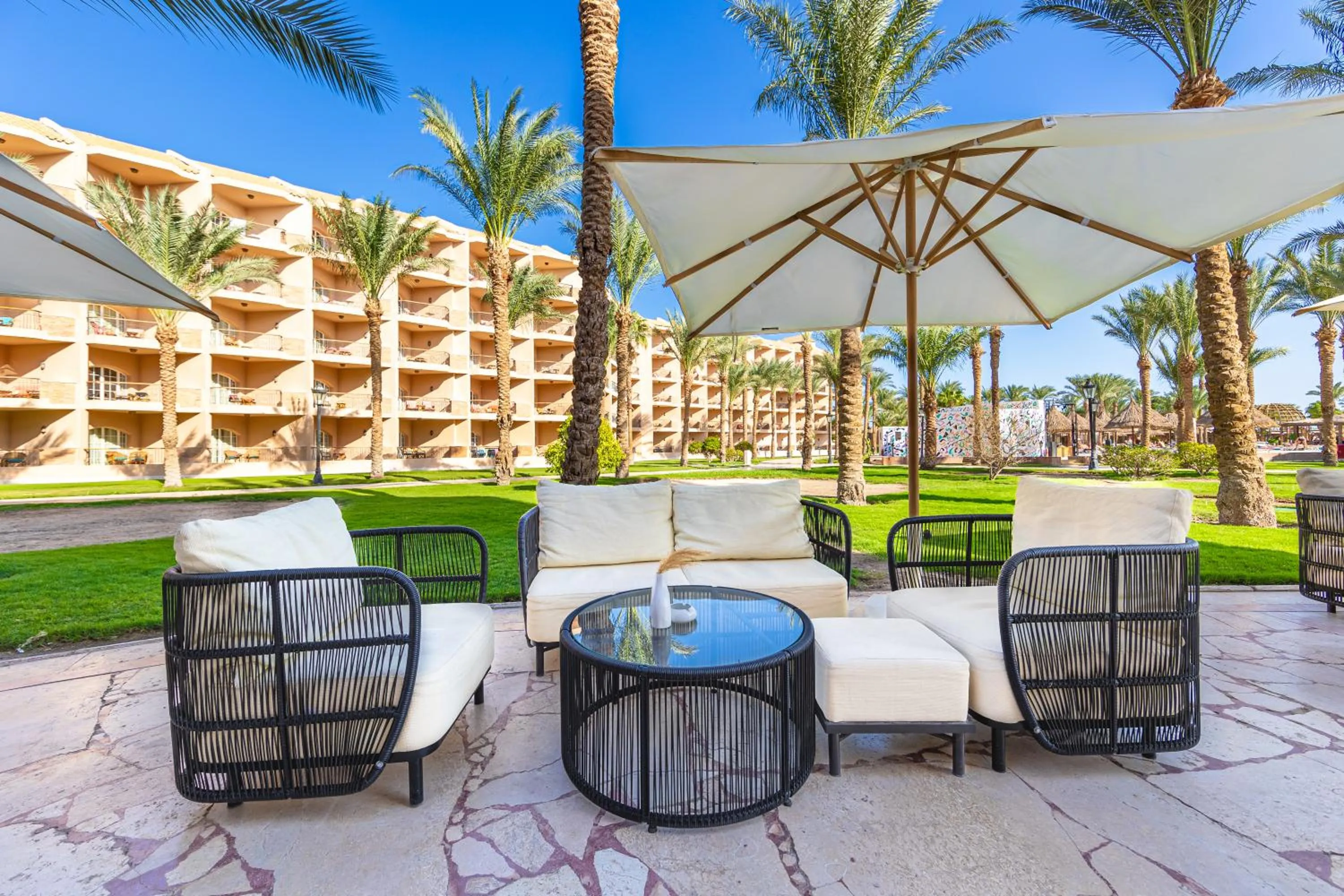 Lounge or bar in Siva Grand Beach