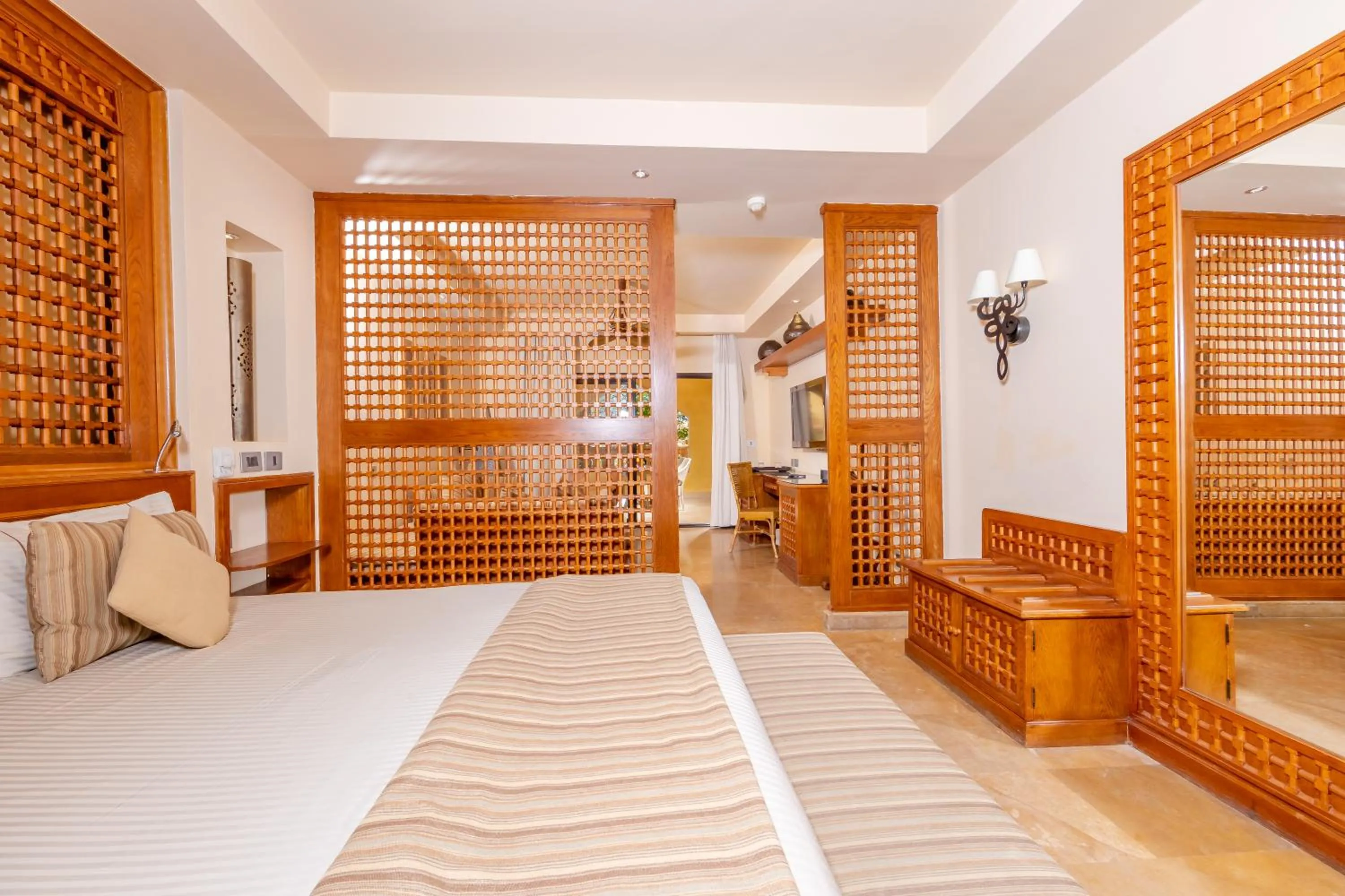Bedroom, Bed in Grand Waterworld Makadi - Couples and Families Only