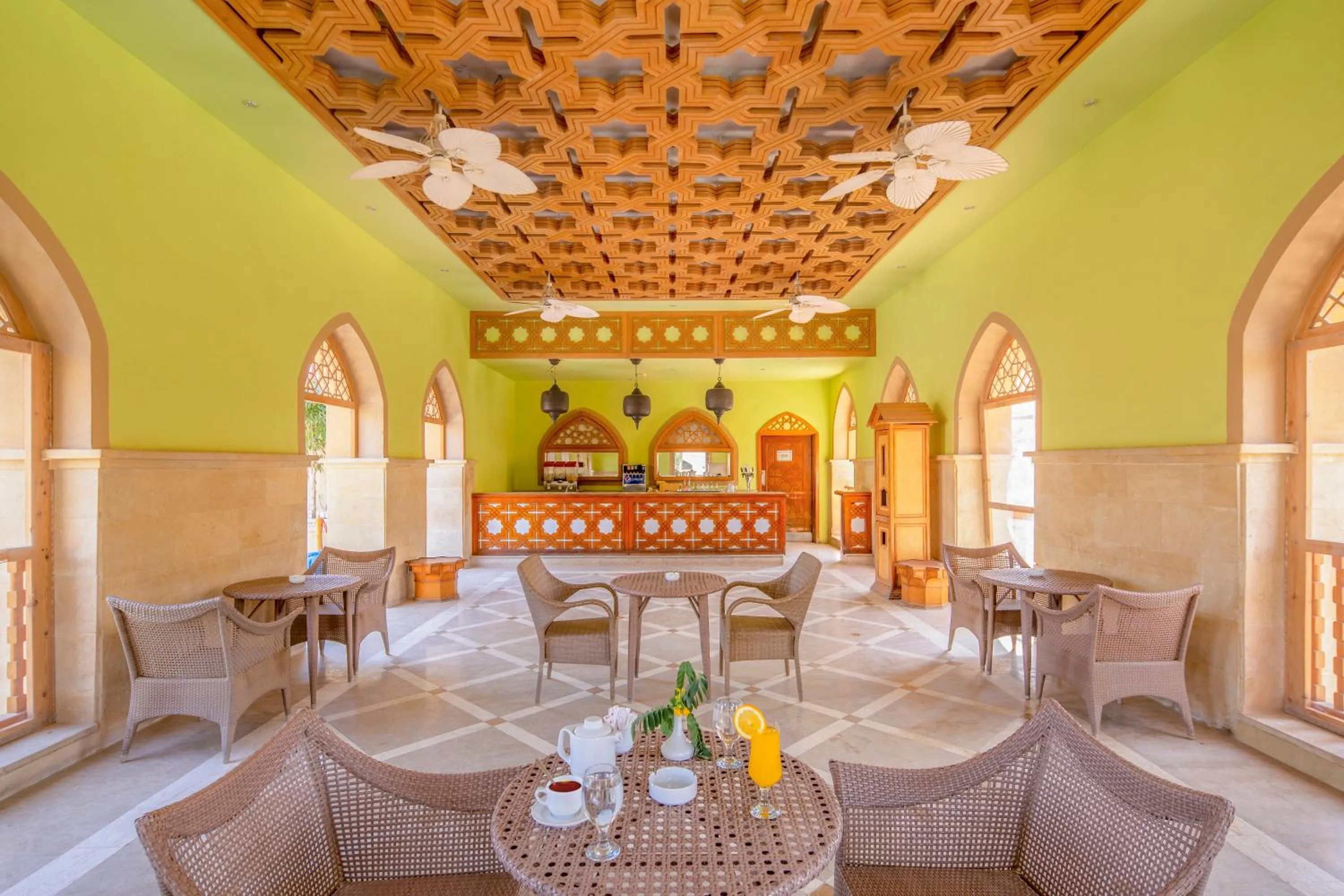 Lounge or bar in Grand Waterworld Makadi - Couples and Families Only