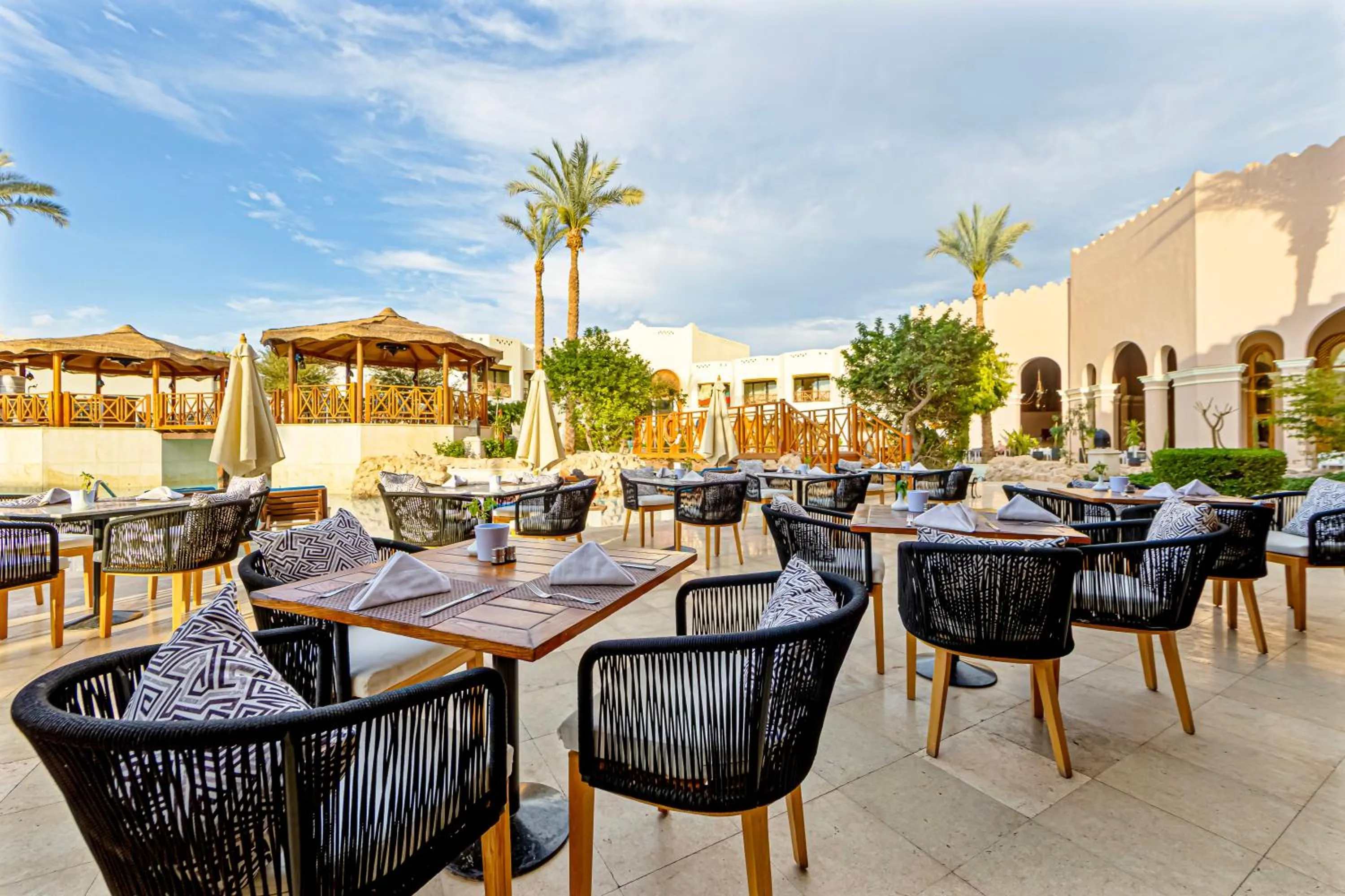 Restaurant/places to eat in Ghazala Gardens