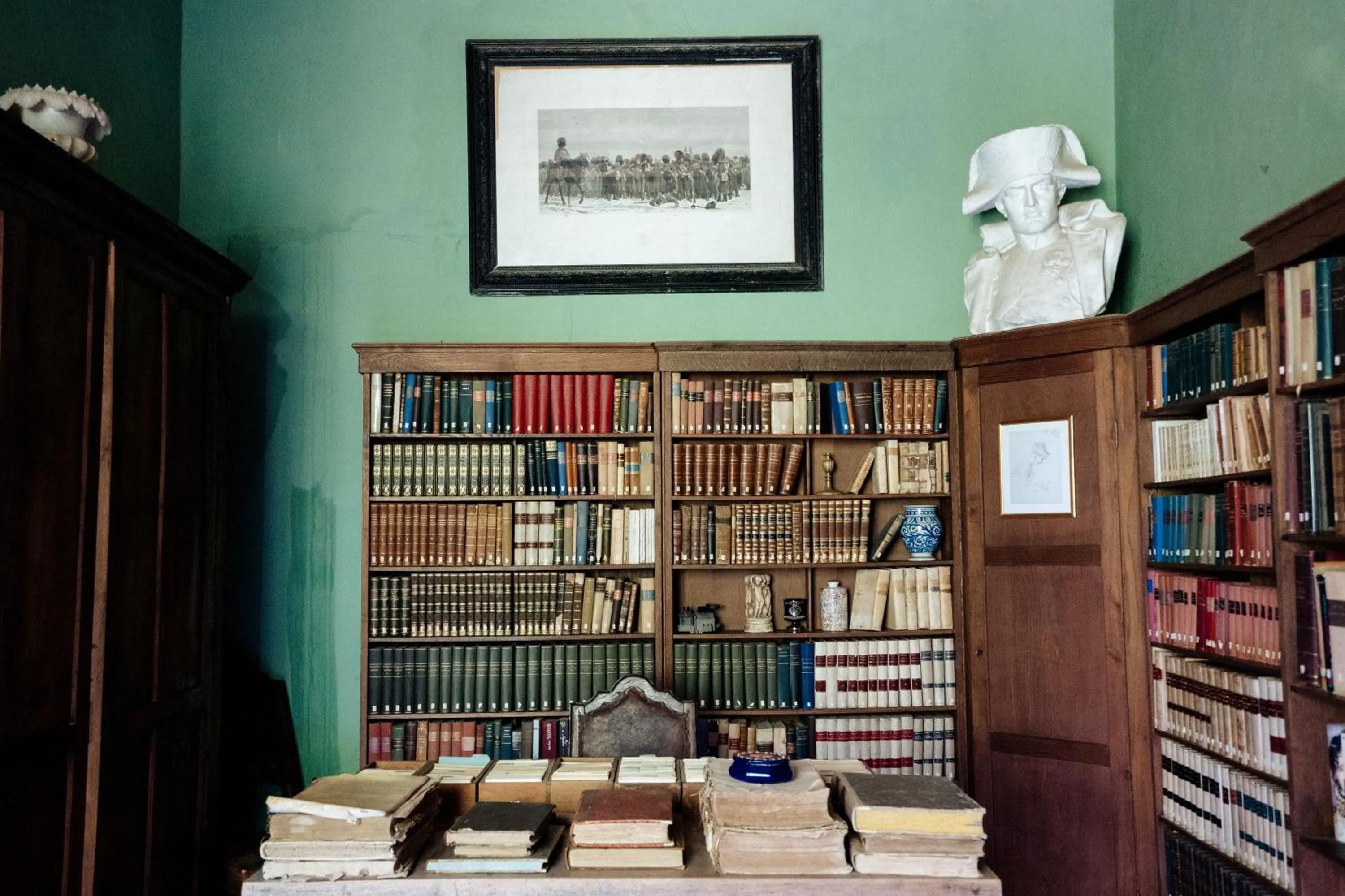 Library in Palazzo Mazziotti