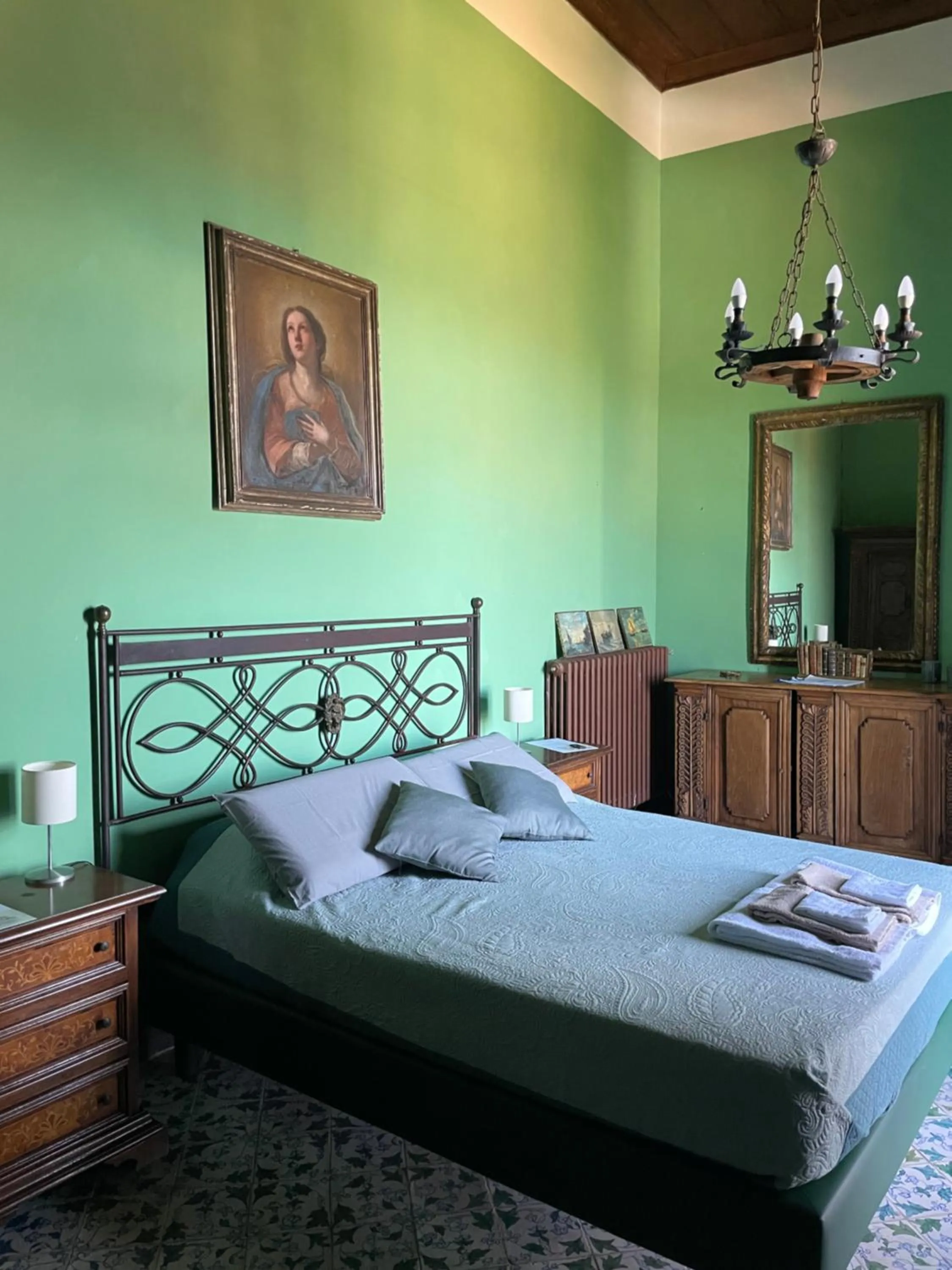 Superior Suite with Sea View in Palazzo Mazziotti