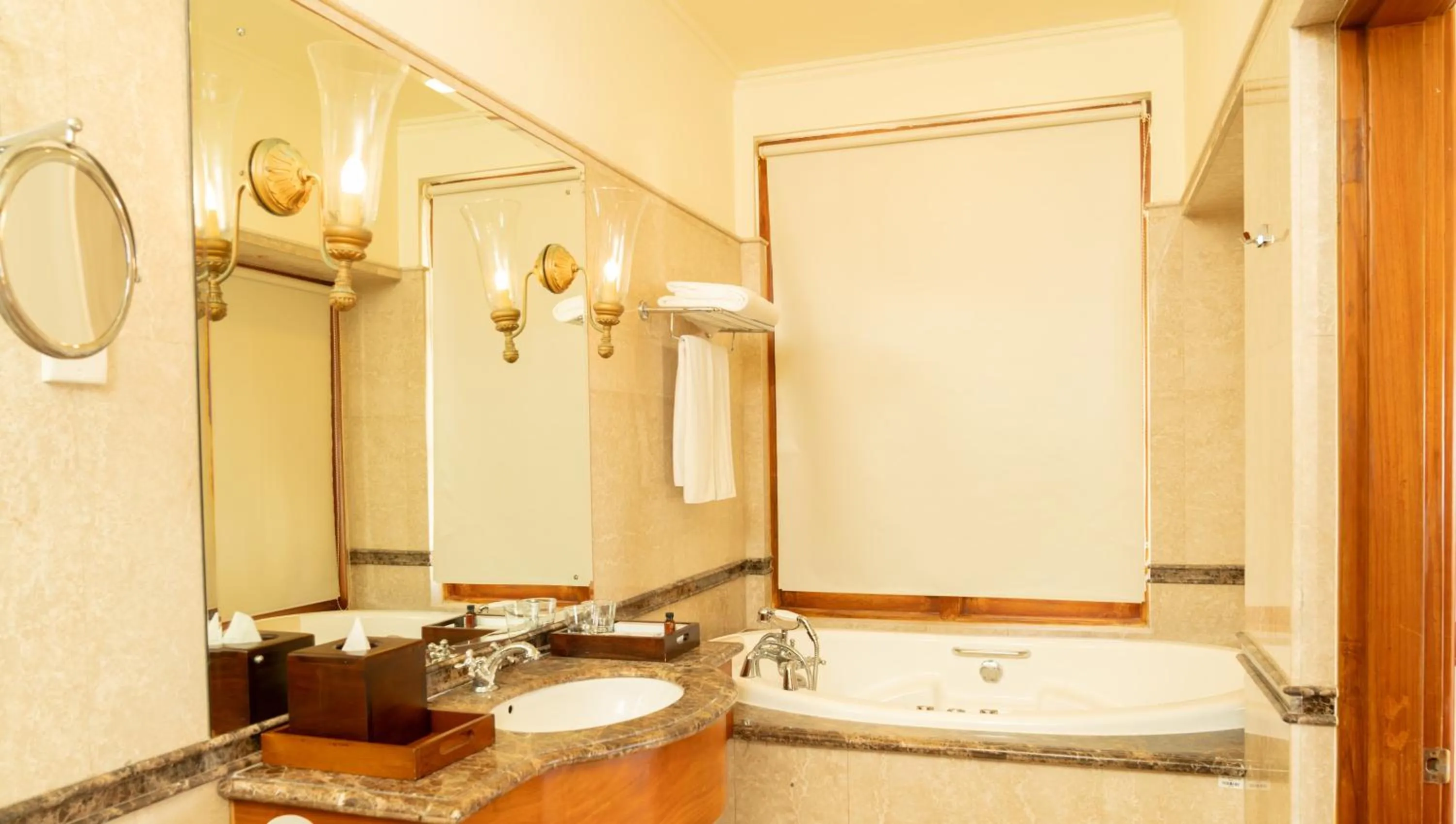 Bathroom in Galle Face Hotel