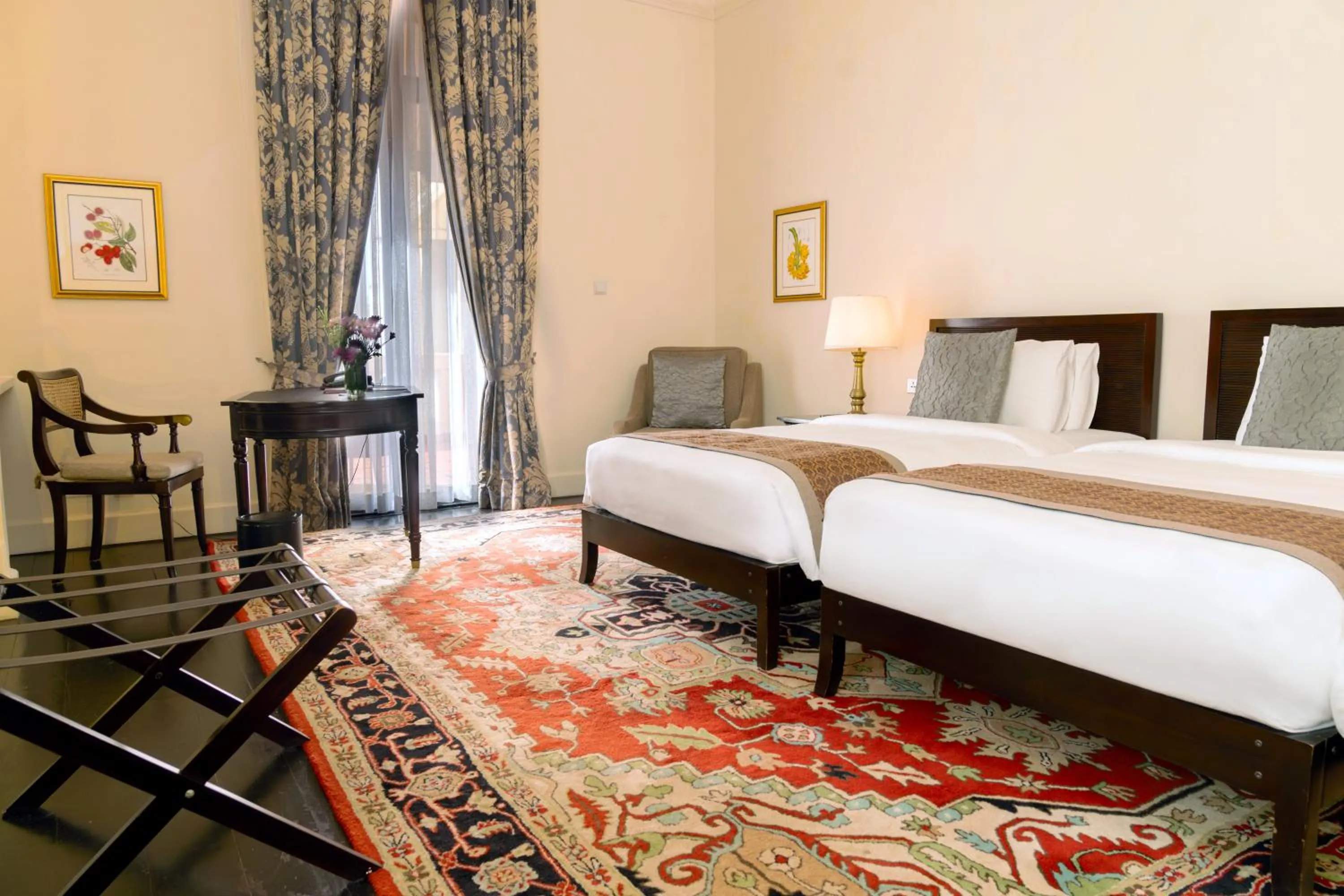 Bedroom, Bed in Galle Face Hotel