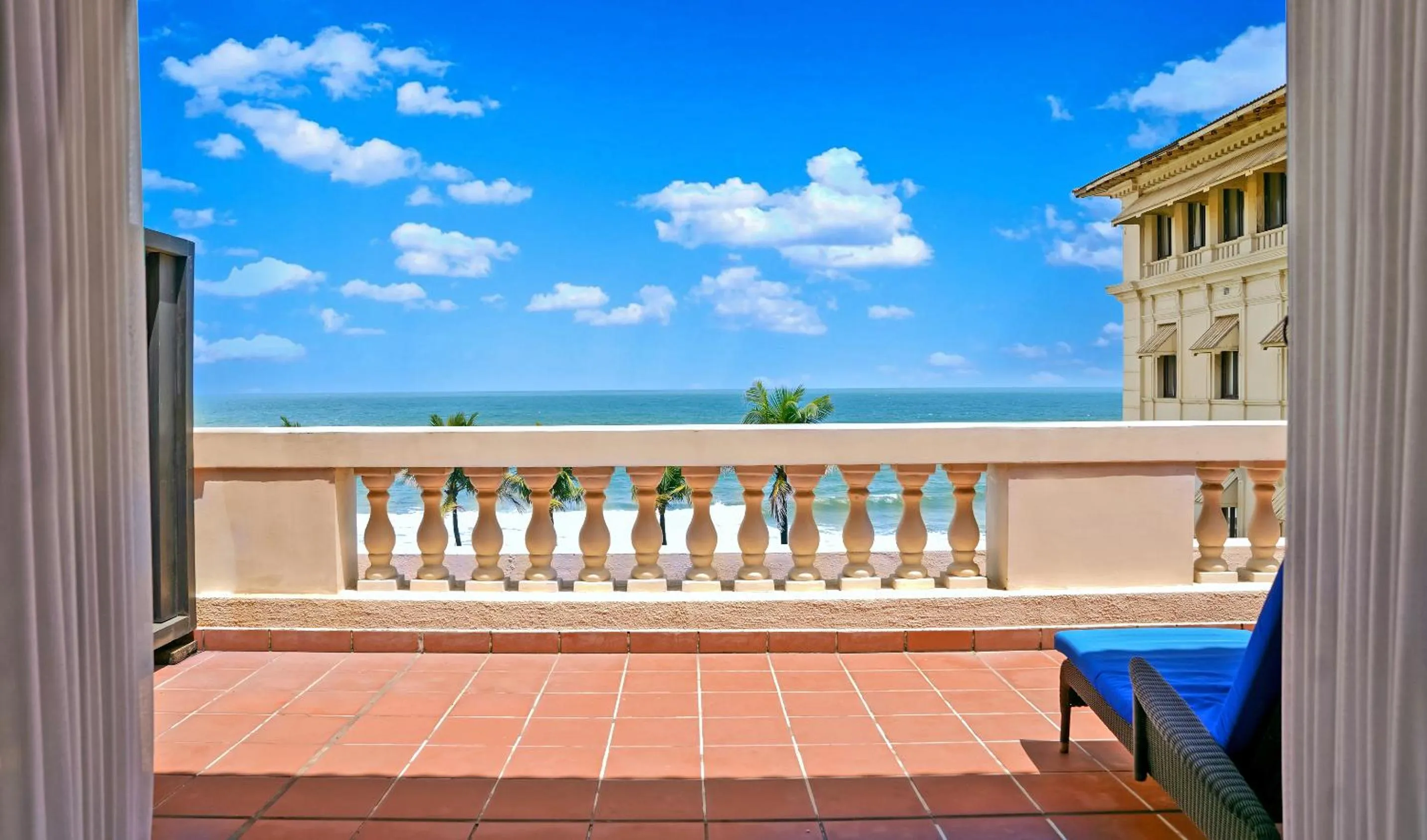 Balcony/Terrace in Galle Face Hotel