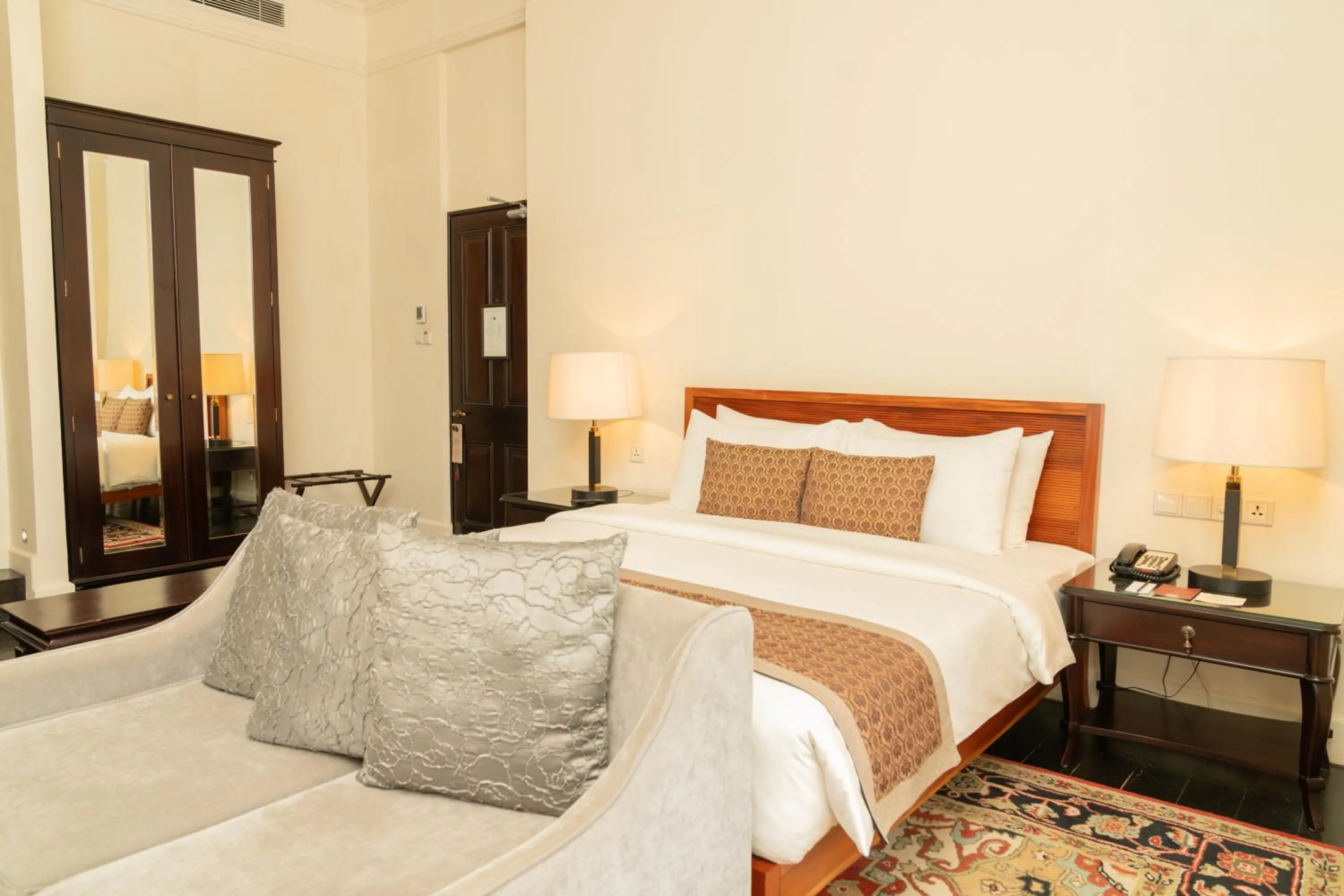 Bed in Galle Face Hotel