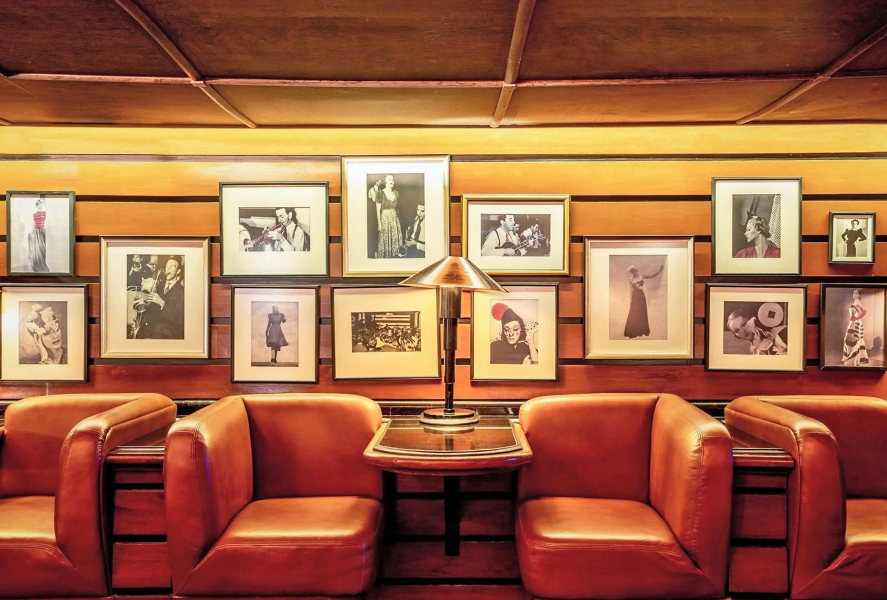 Restaurant/places to eat in Grand Hyatt Erawan Bangkok