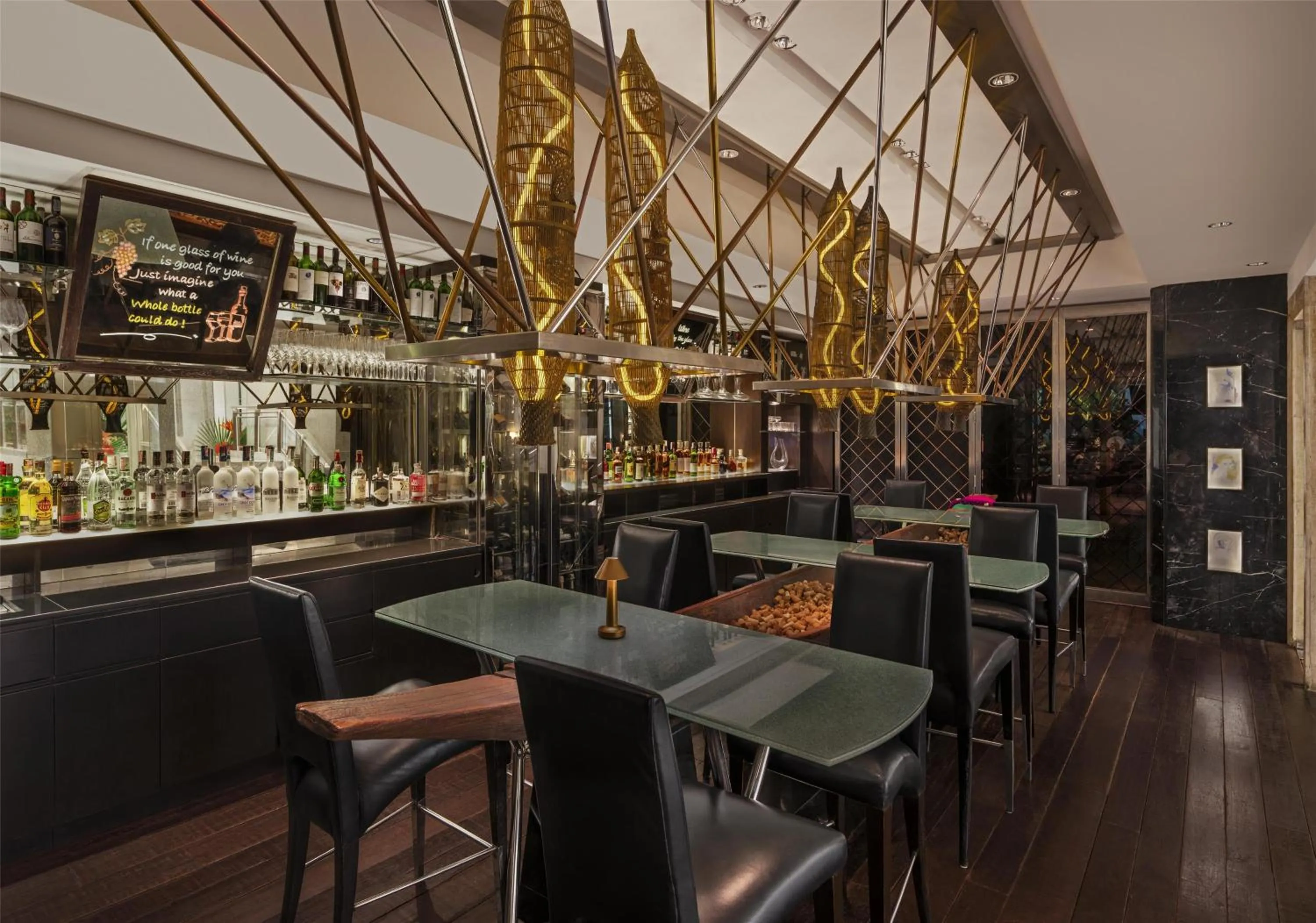 Lounge or bar in Grand Hyatt Erawan Bangkok