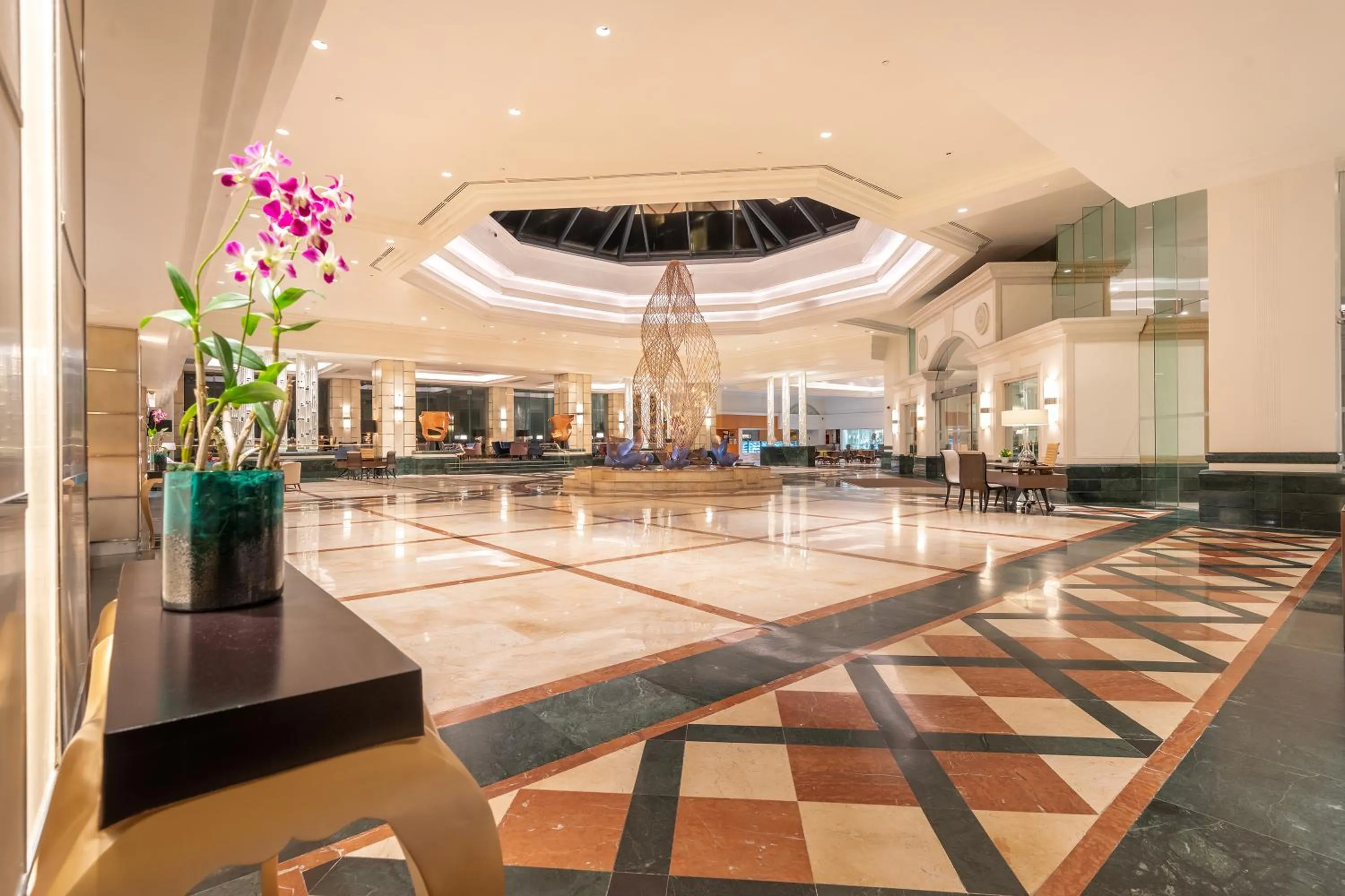 Property building in Cinnamon Grand Colombo