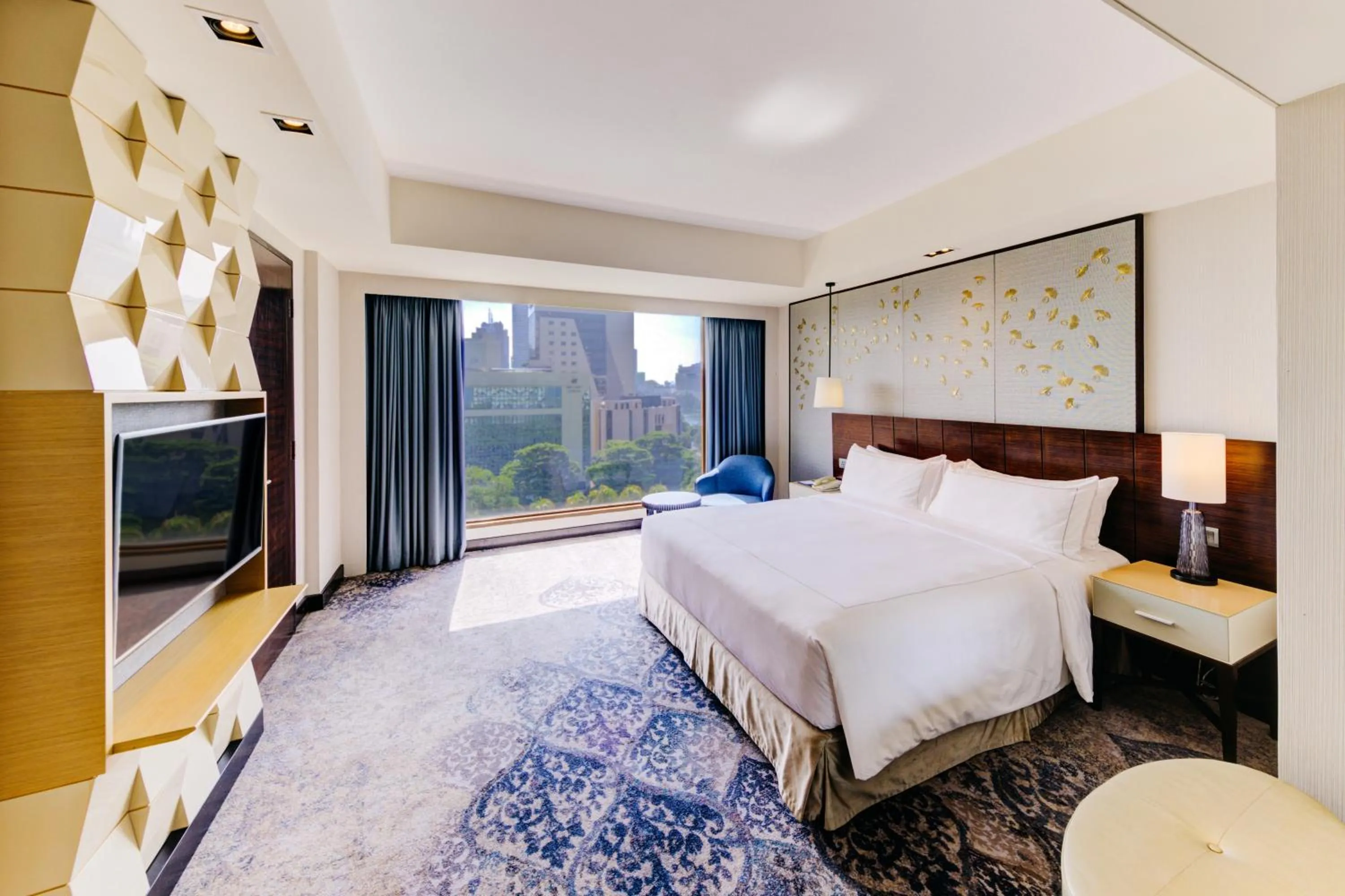 Bed in Cinnamon Grand Colombo