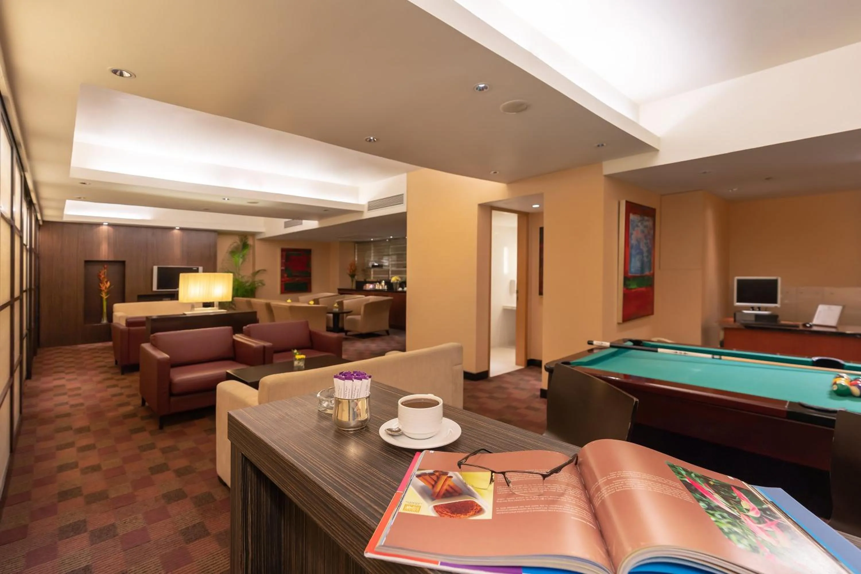 Lounge or bar in Cinnamon Grand Colombo