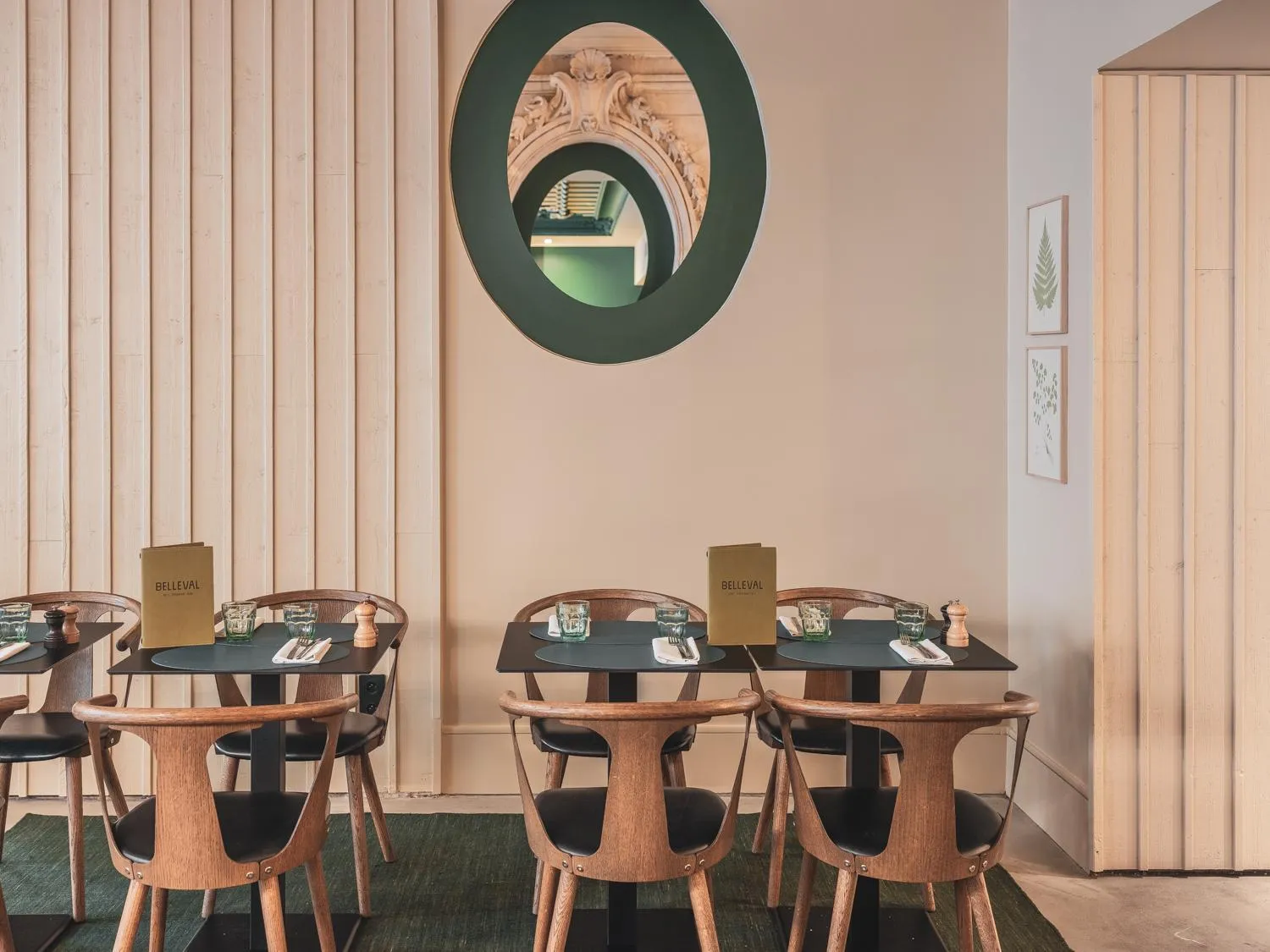 Restaurant/places to eat in Hôtel Belleval