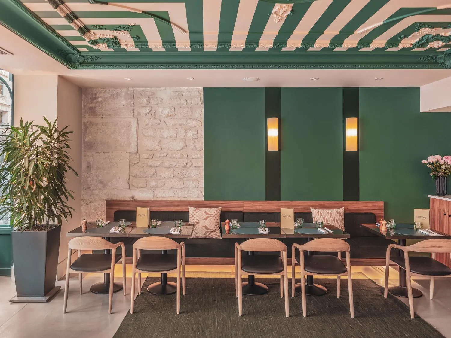 Restaurant/places to eat in Hôtel Belleval