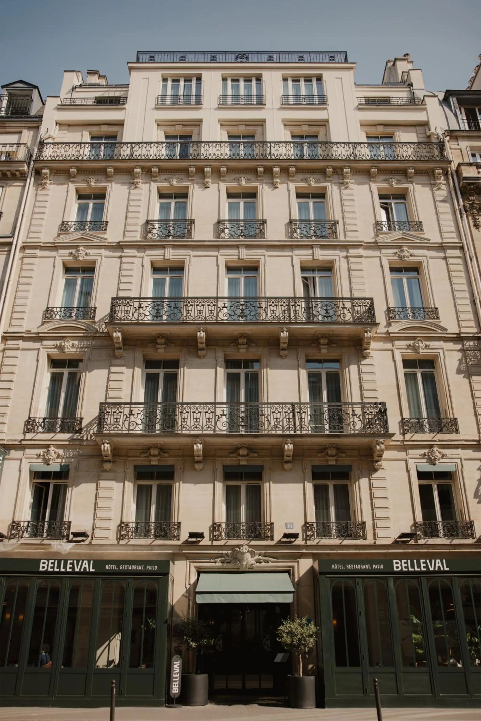 Property building in Hôtel Belleval