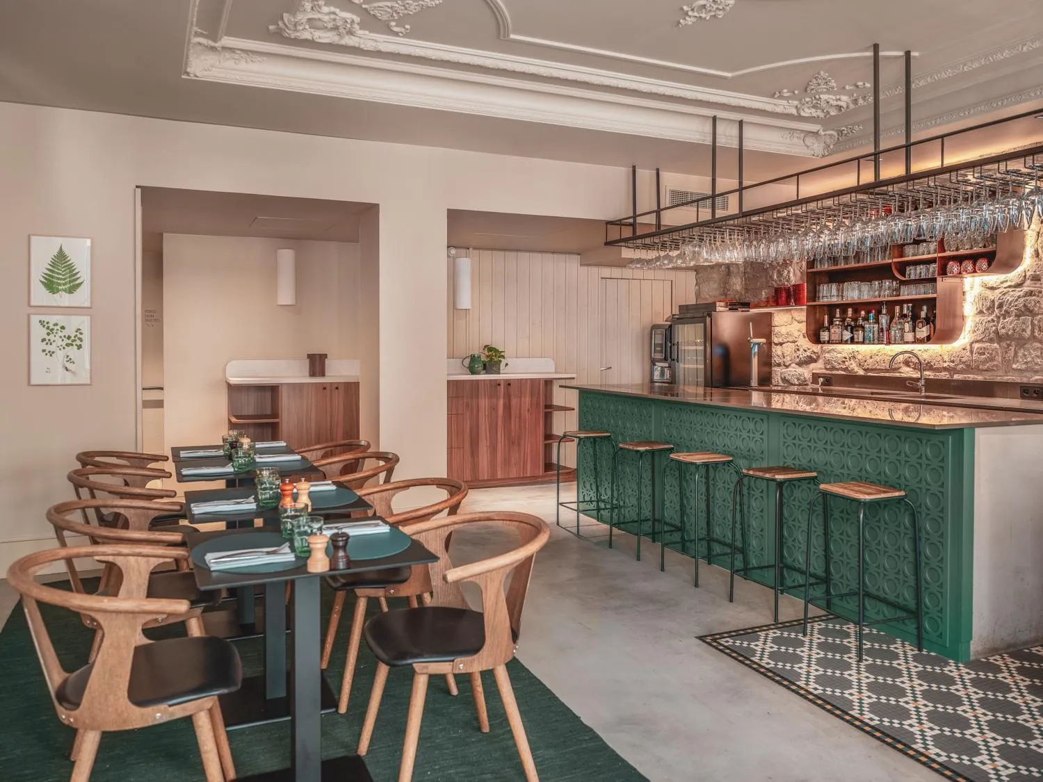 Restaurant/places to eat in Hôtel Belleval