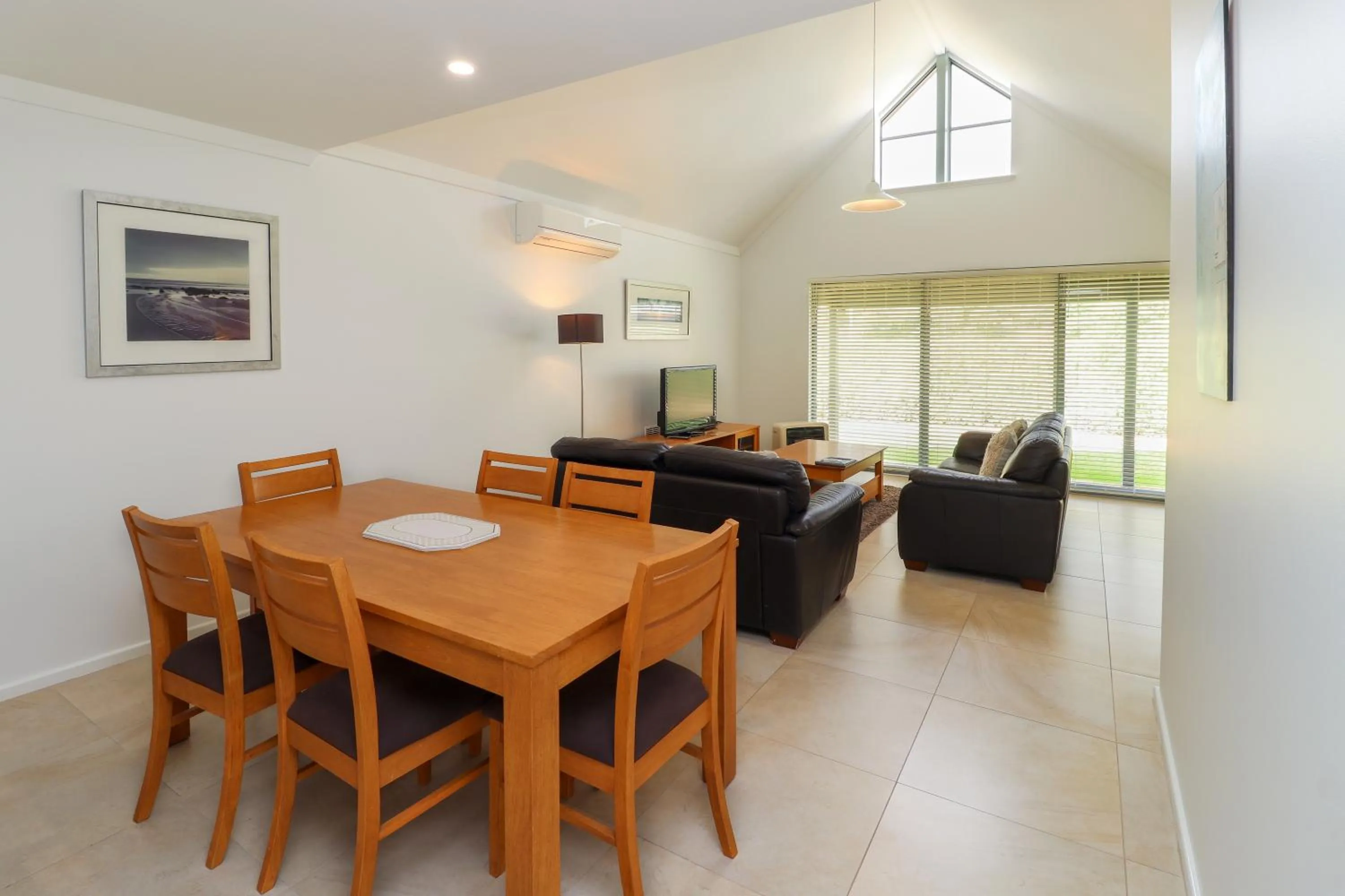 Bayshore Beachside Resort