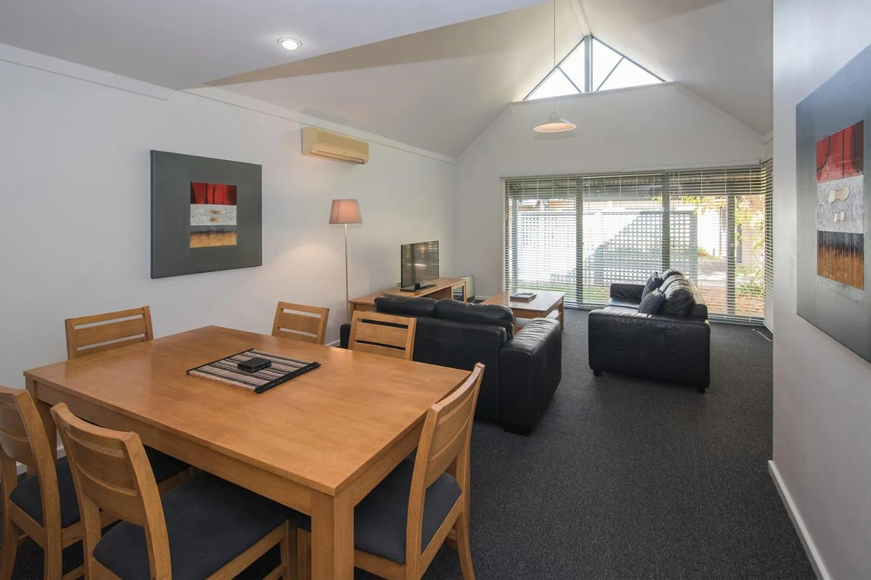 Bayshore Beachside Resort