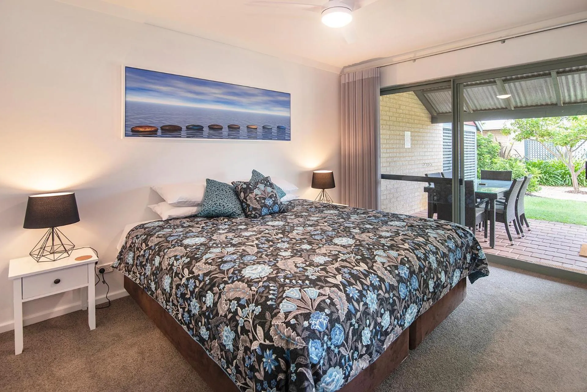 Bed in Bayshore Beachside Resort