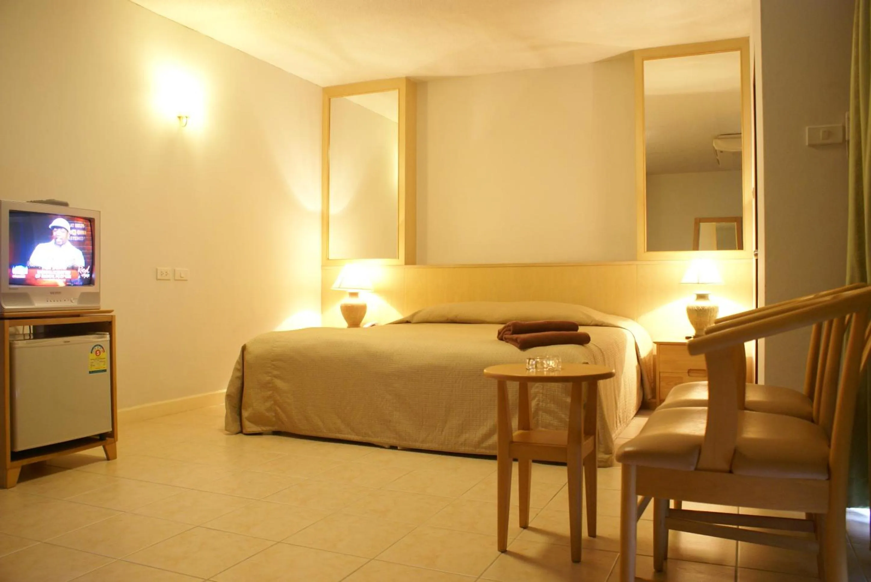 Bedroom in Diamond City Place