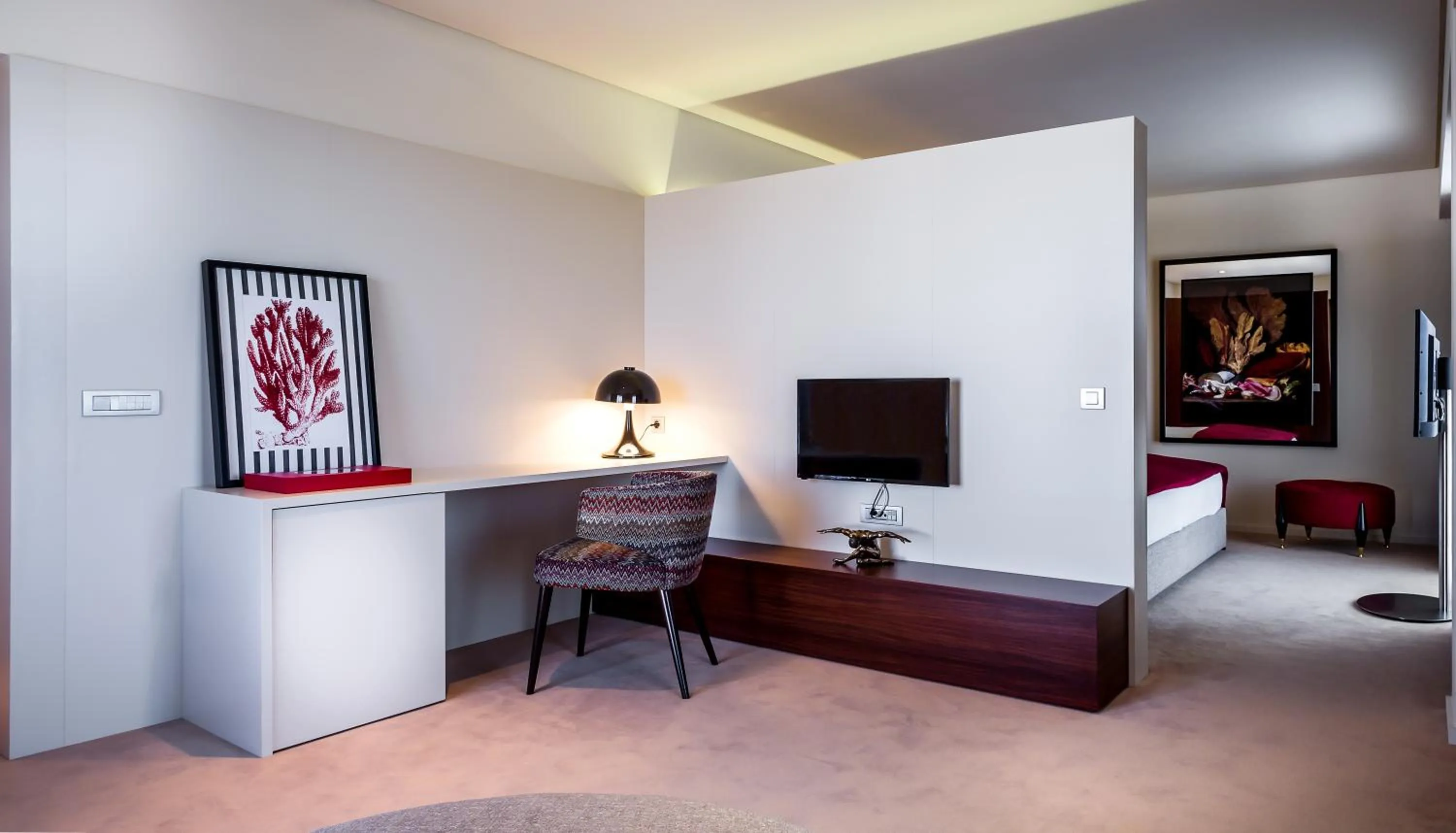 Bedroom, Bed in 4615 Hotel