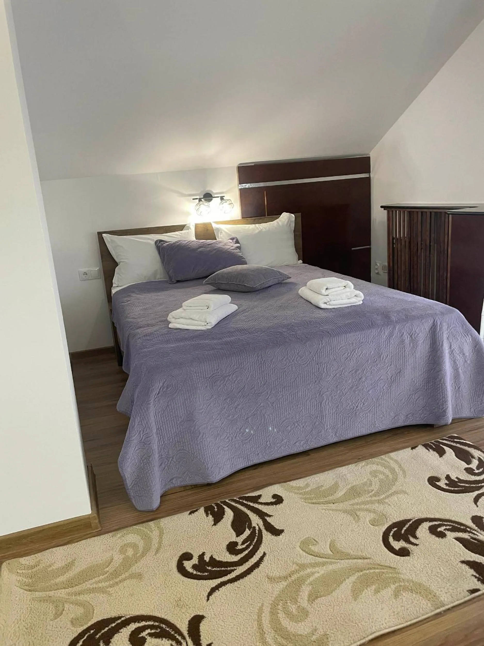 Bed in Motel Maestro