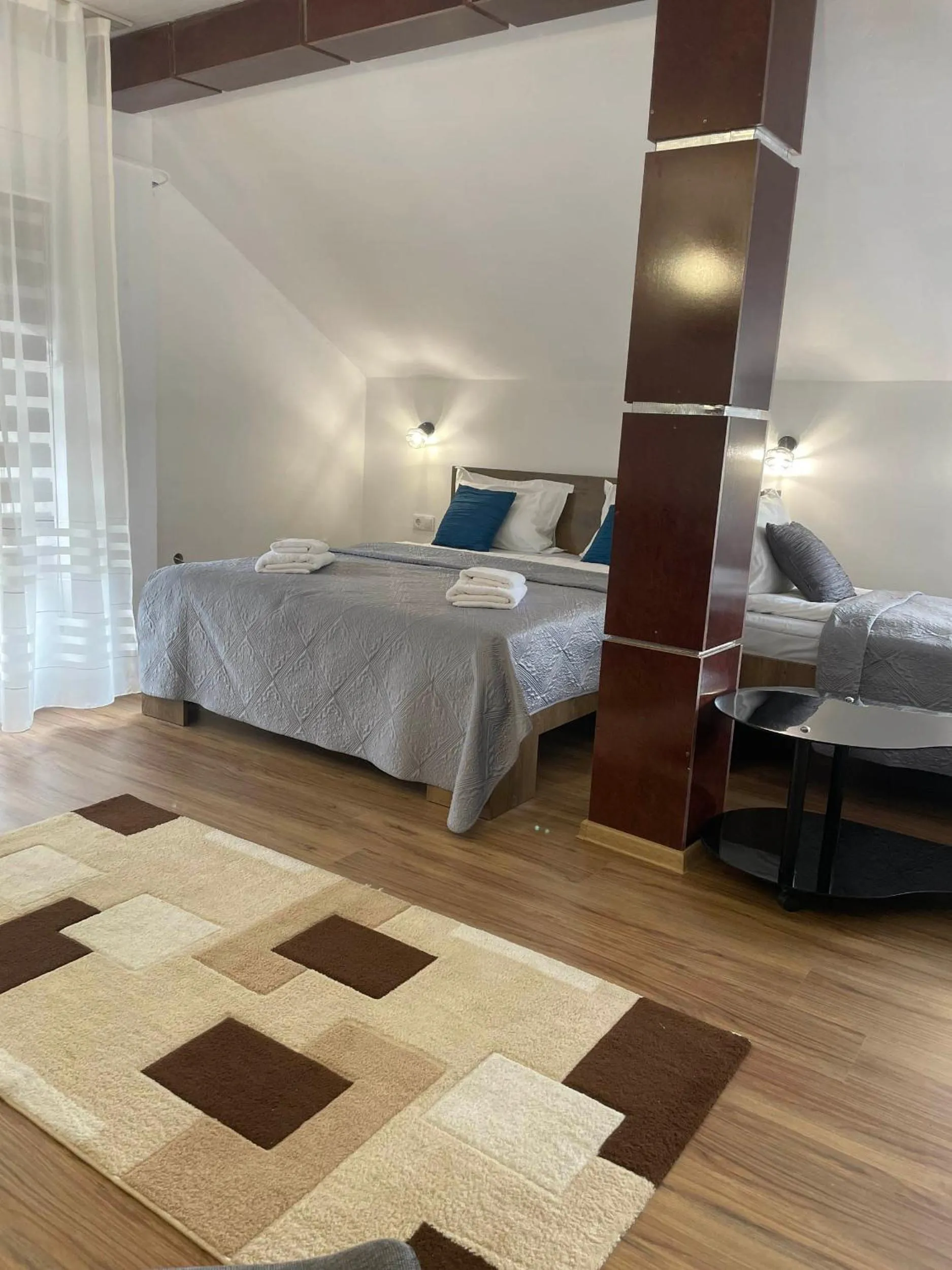 Bed in Motel Maestro