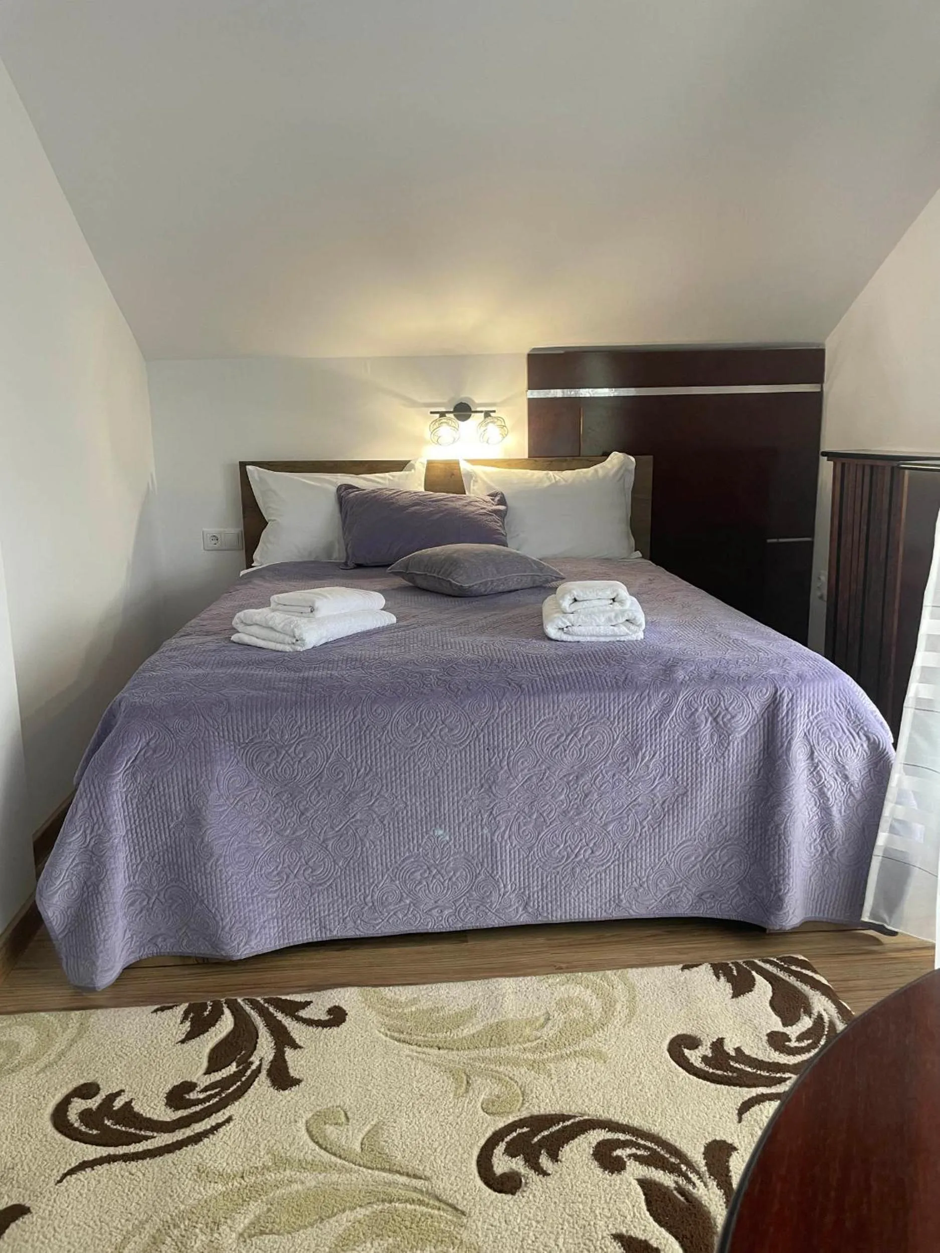 Bed in Motel Maestro