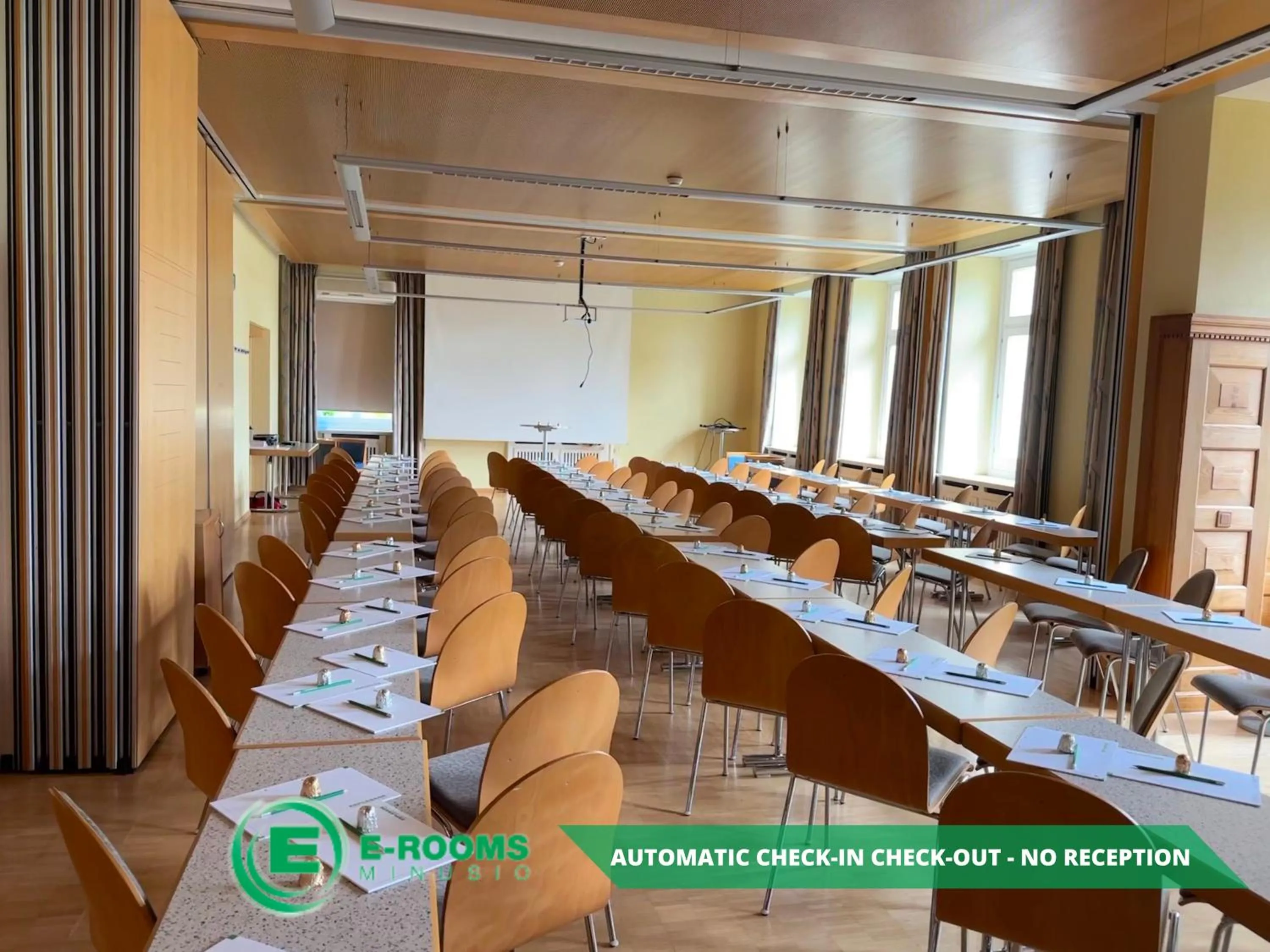 Meeting/conference room in E-Rooms Minusio