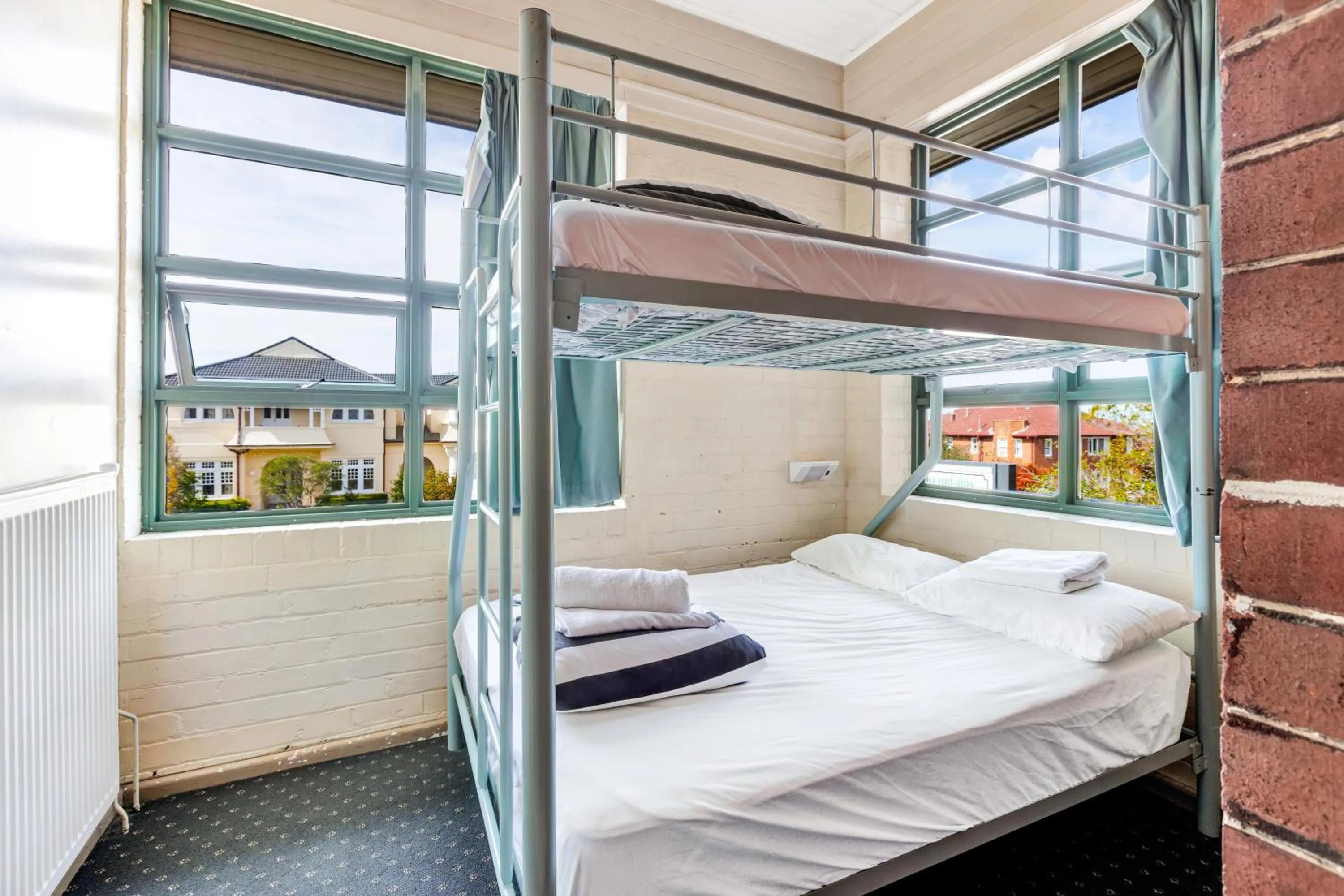 Bedroom, Bed in YHA Blue Mountains Katoomba