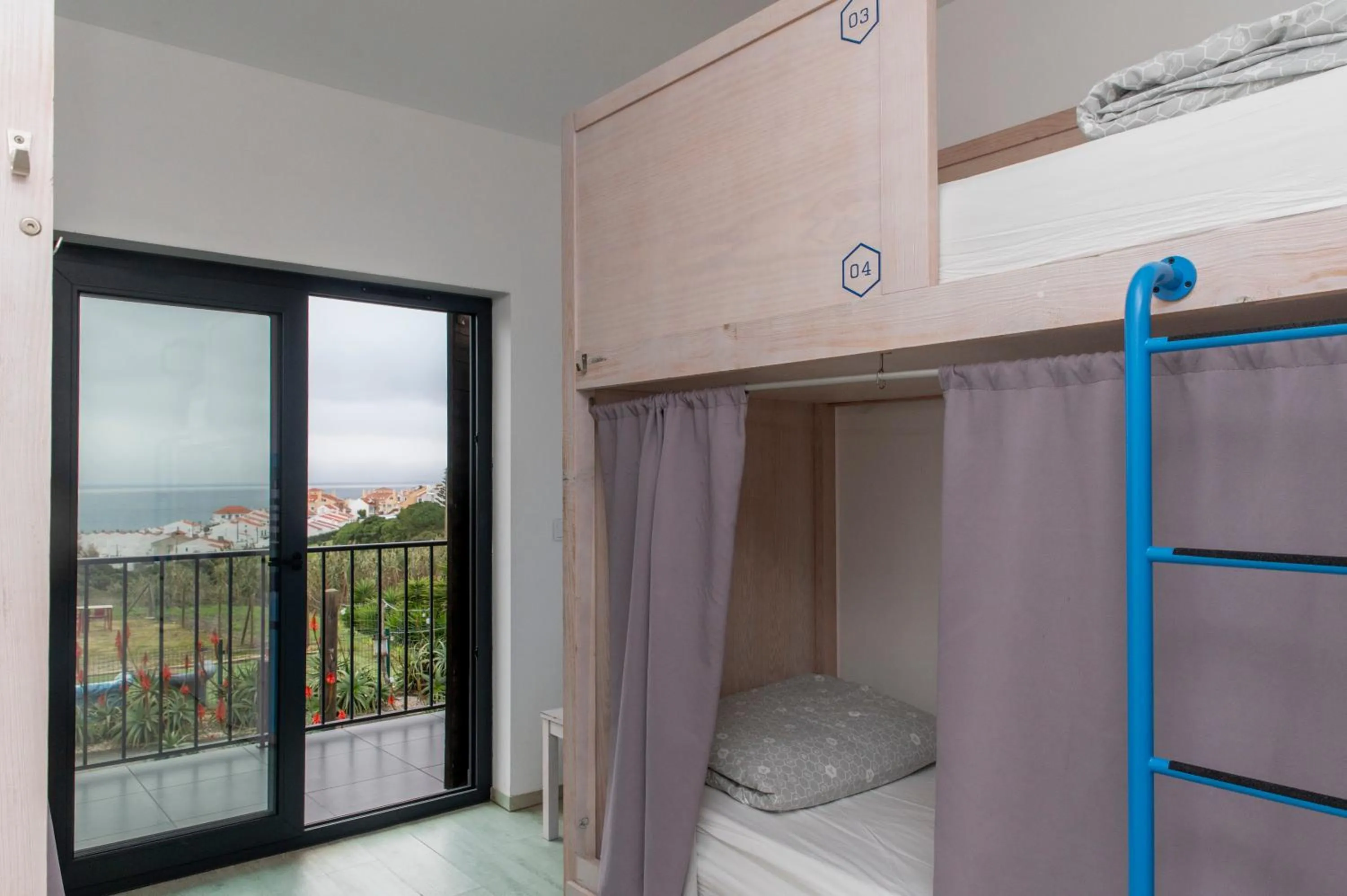 Bed in WOT Ericeira Surf Social