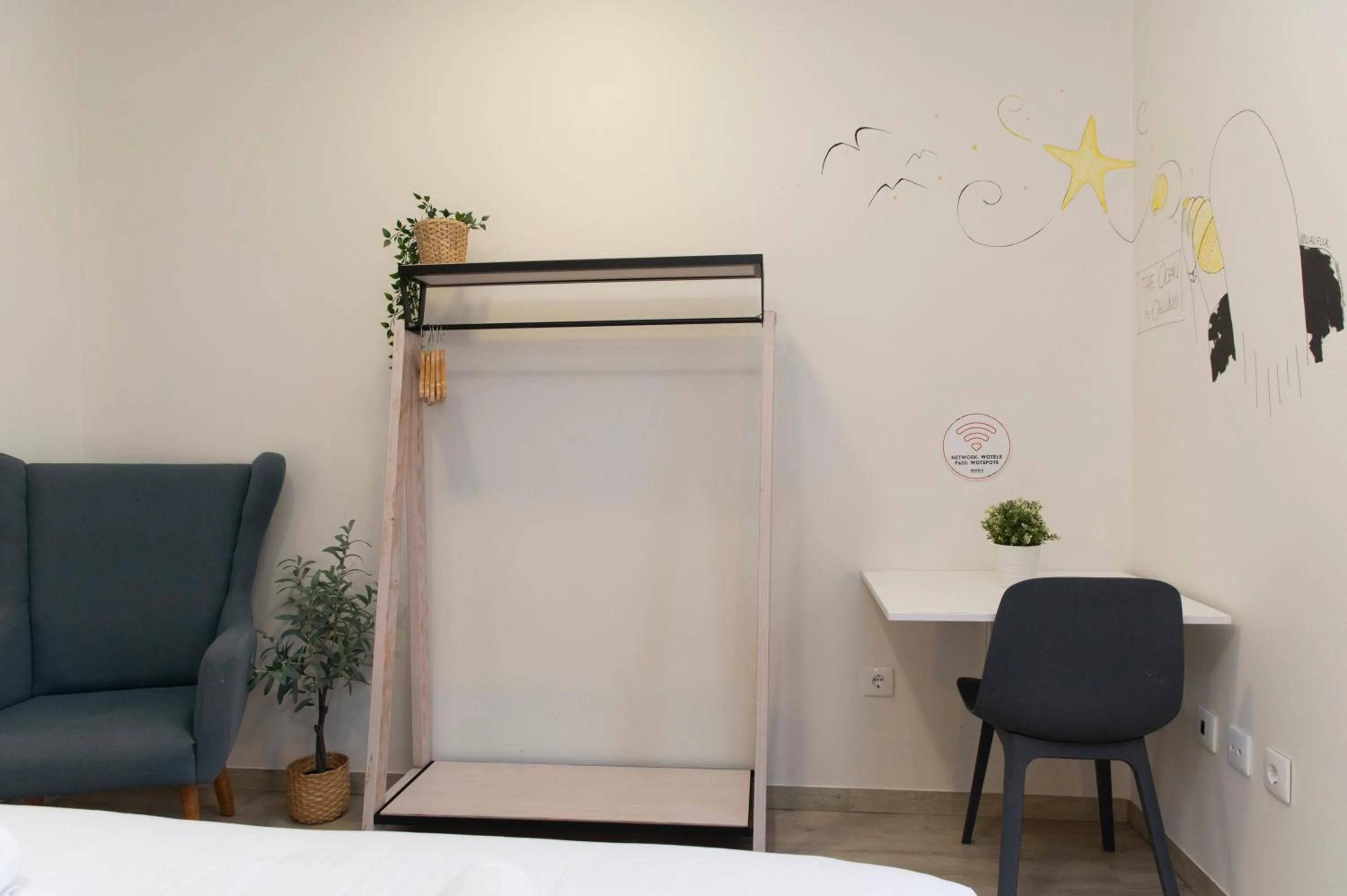 Bed in WOT Ericeira Surf Social