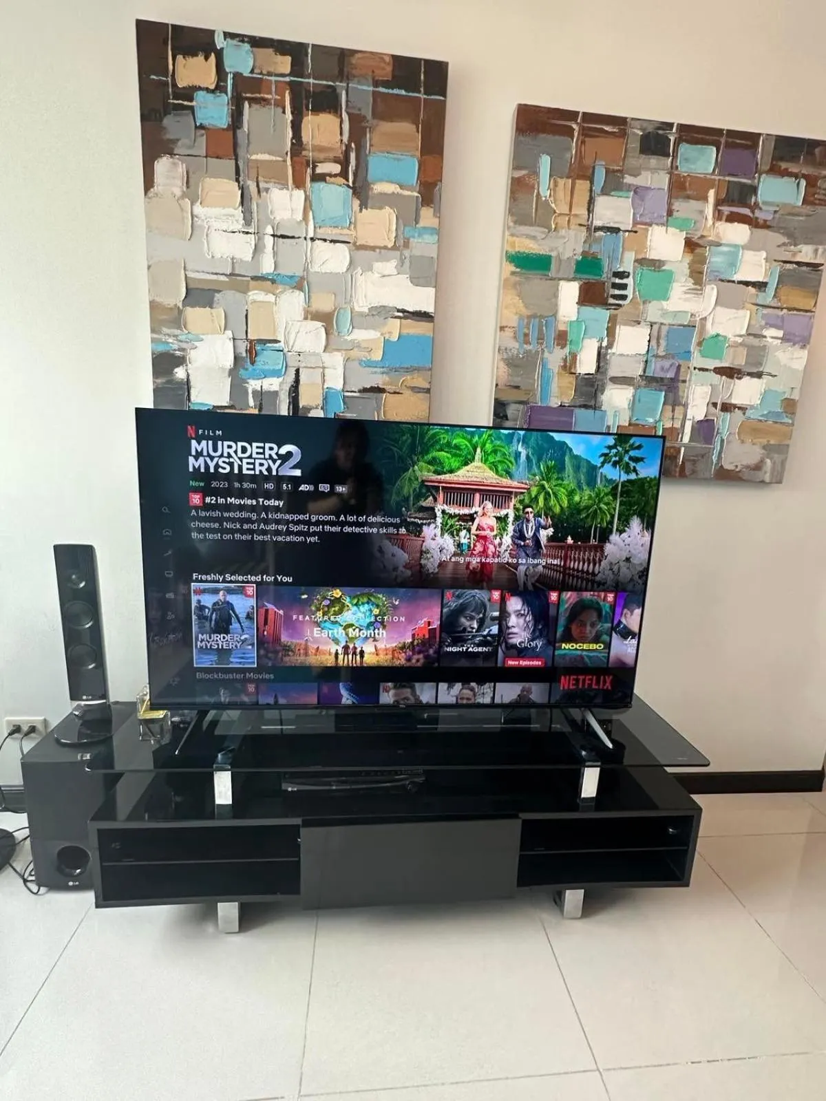 TV and multimedia in Suites de Marina Manila with Netflix