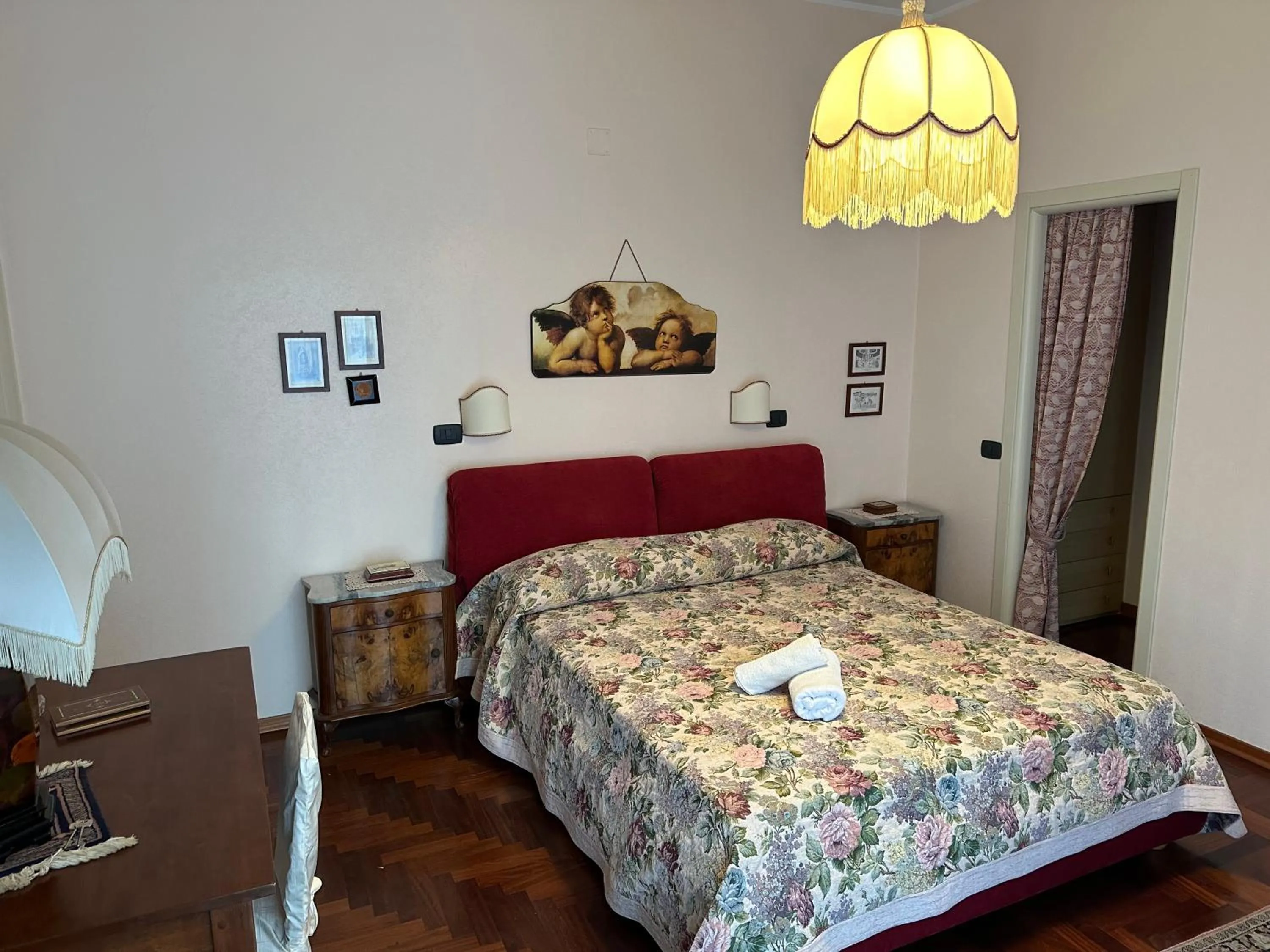 Bed in Mamma Mary Apartment