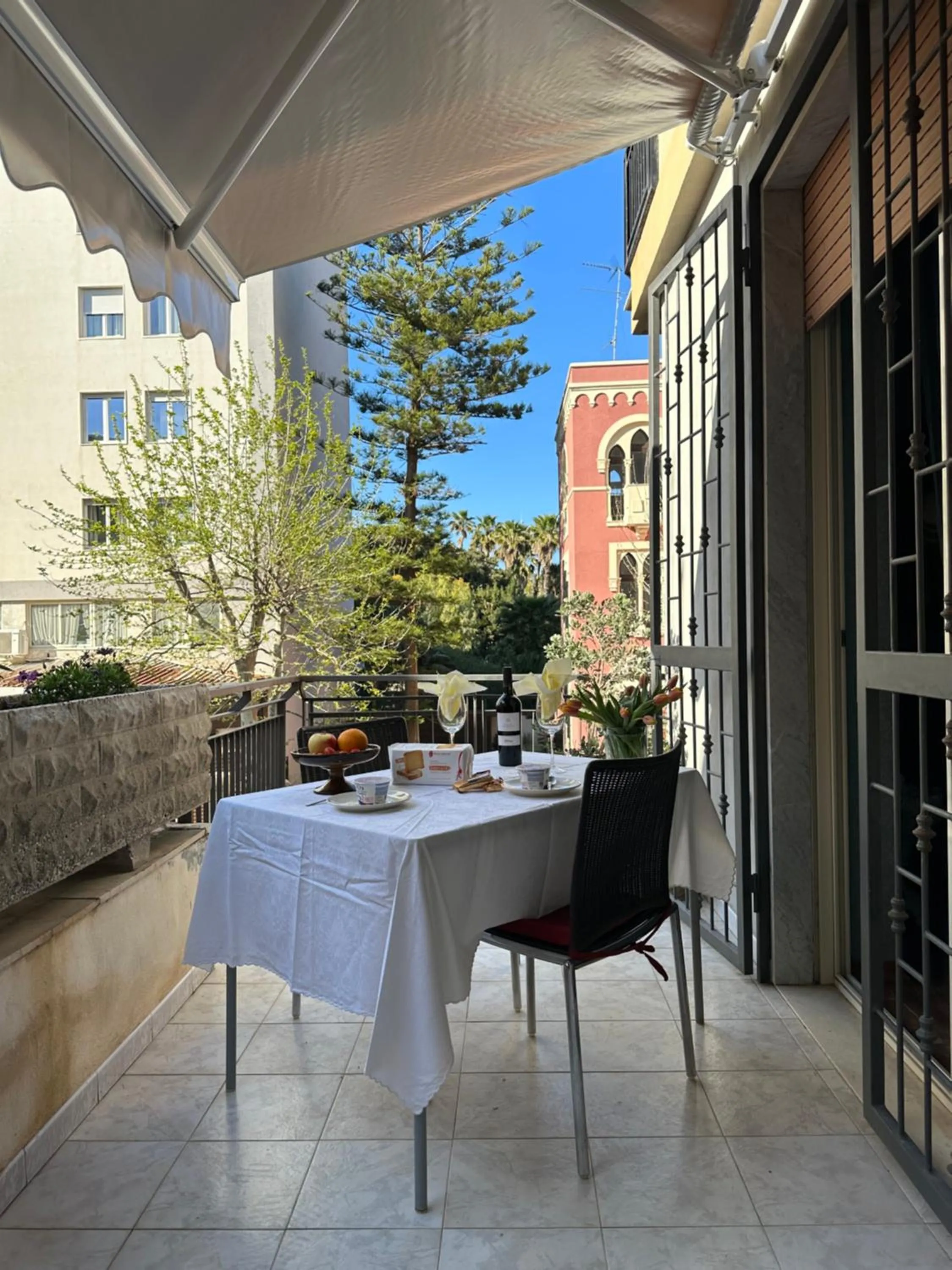 Mamma Mary Apartment